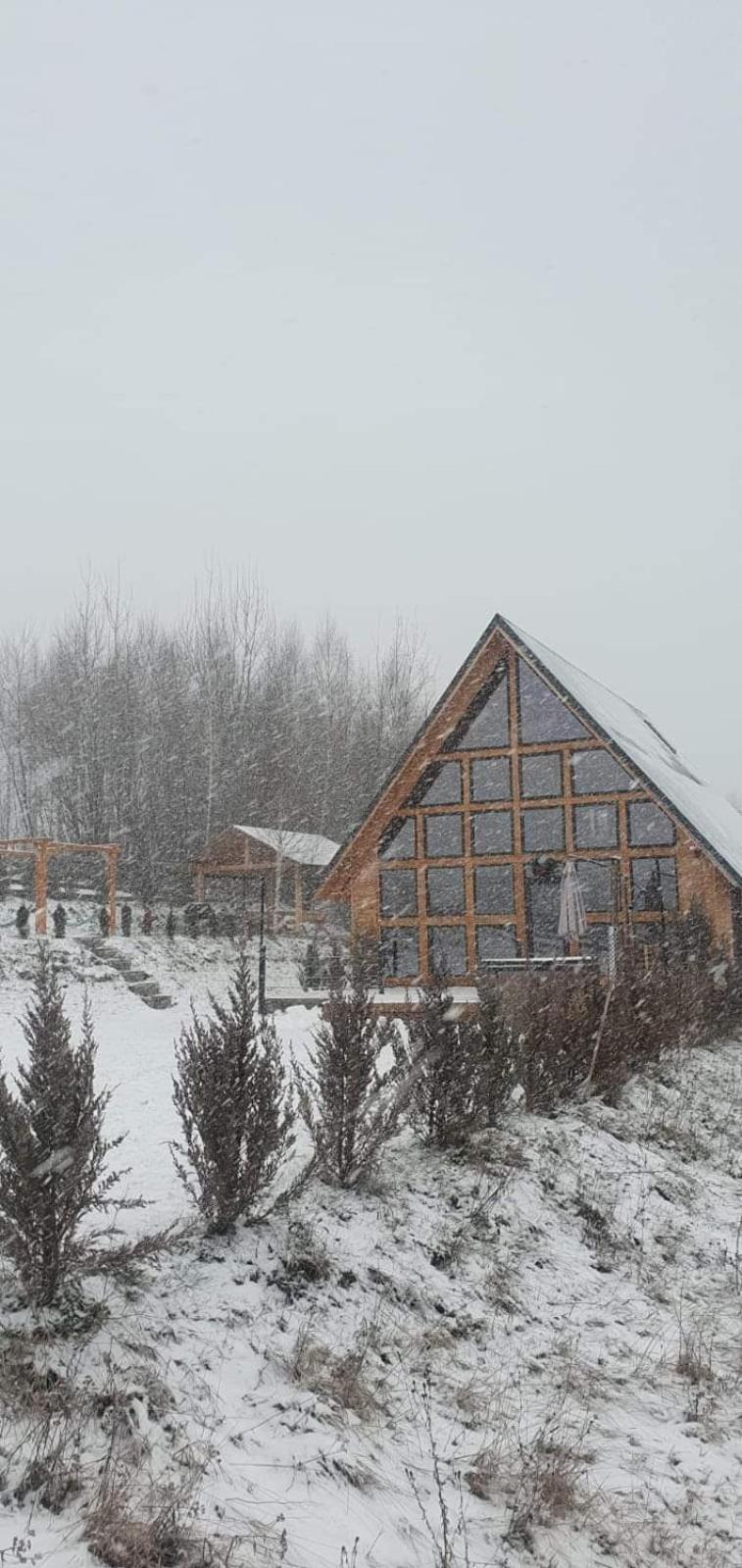 Cabana Timbernest & Hot Tubs