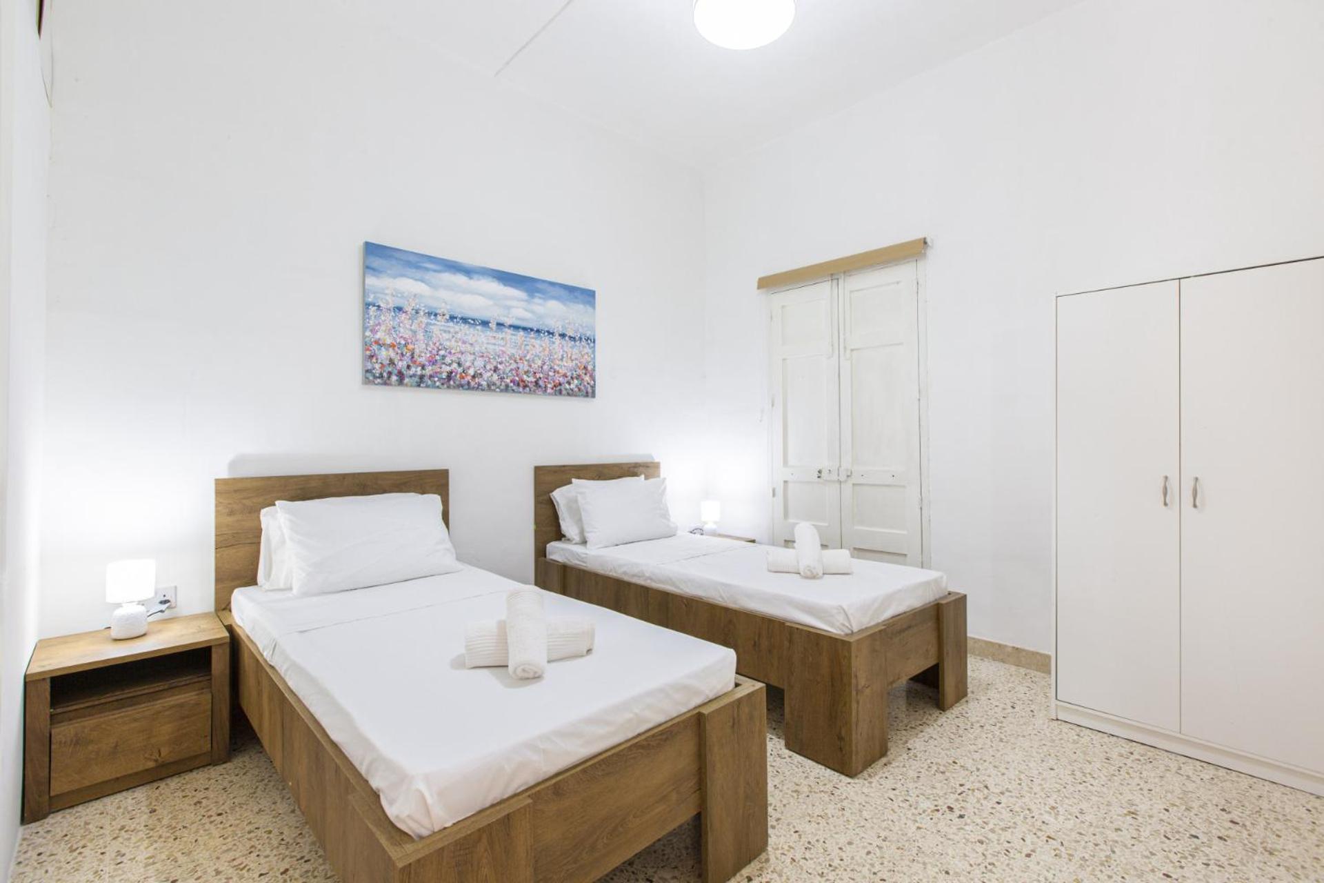 SLIEMA Family Apartment-Hosted by Sweetstay view 2