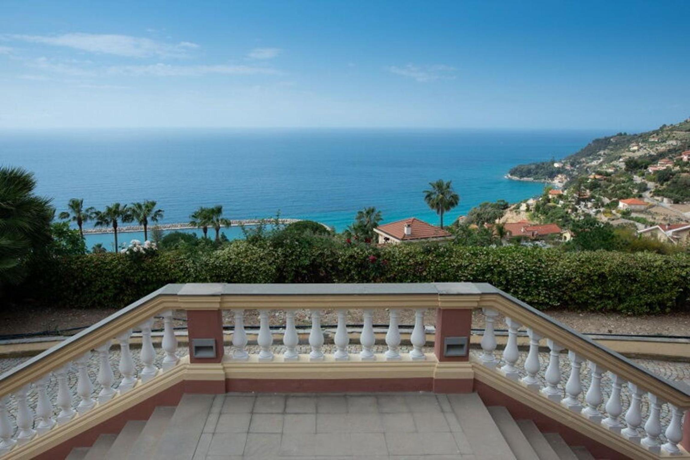 Villa Carolina