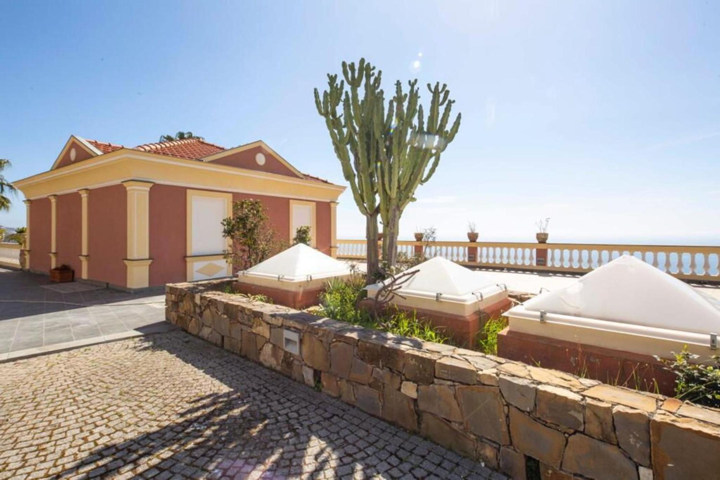 Villa Carolina