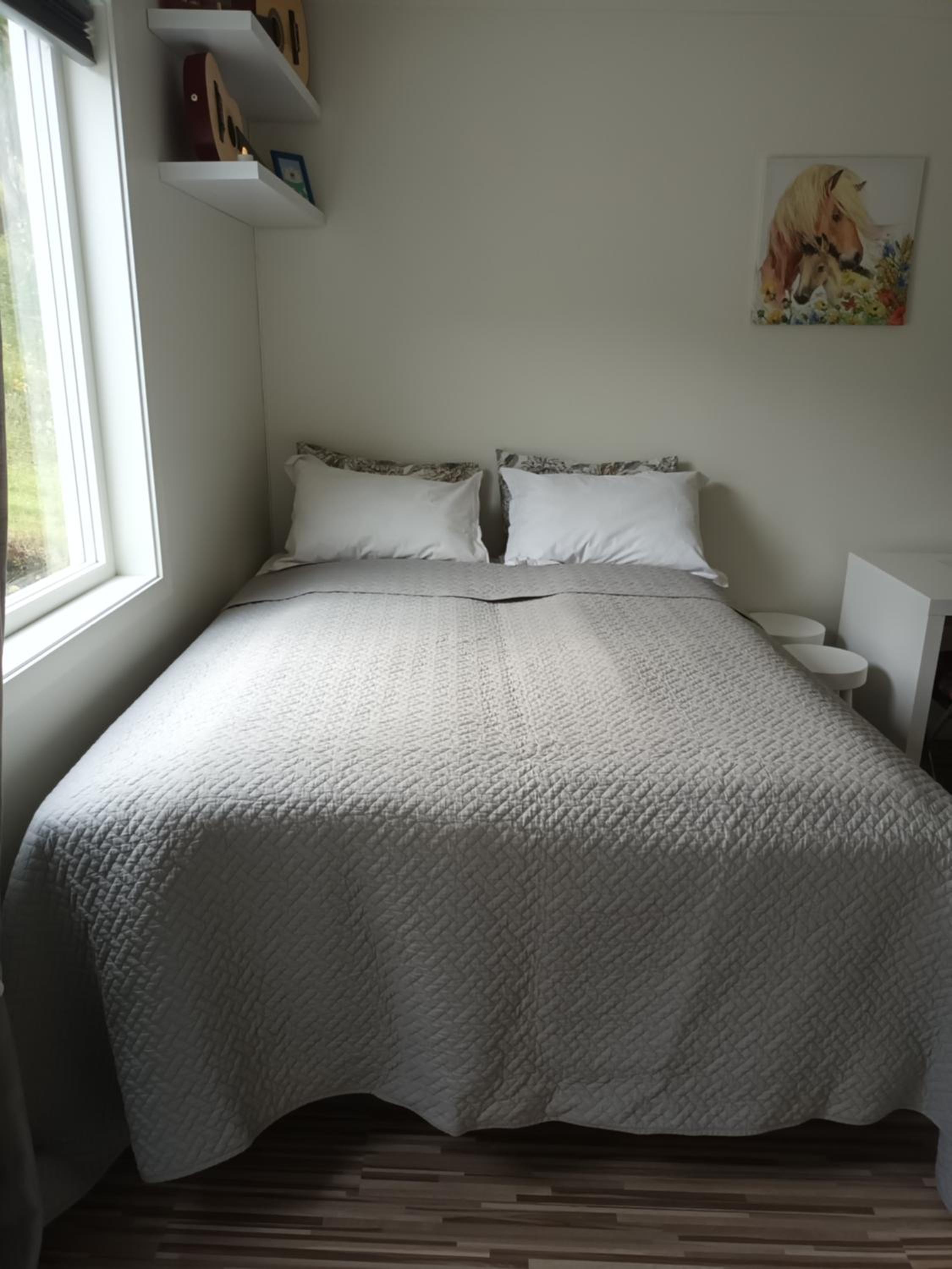 Holiday room for rent view 2