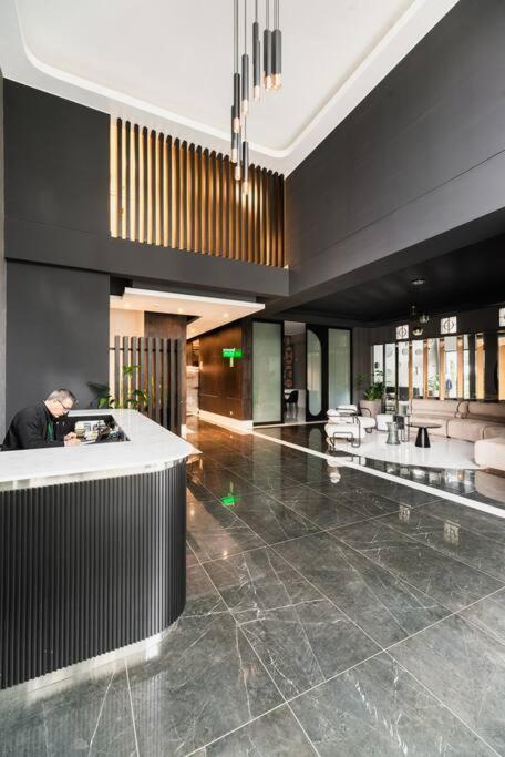 Suite 5 Stars residence with Jacuzzi view 4