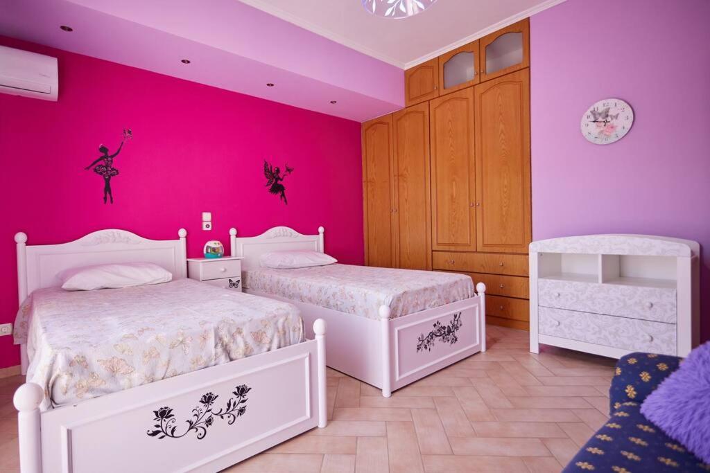 Luxury 3 Bedroom Apartment with Garden