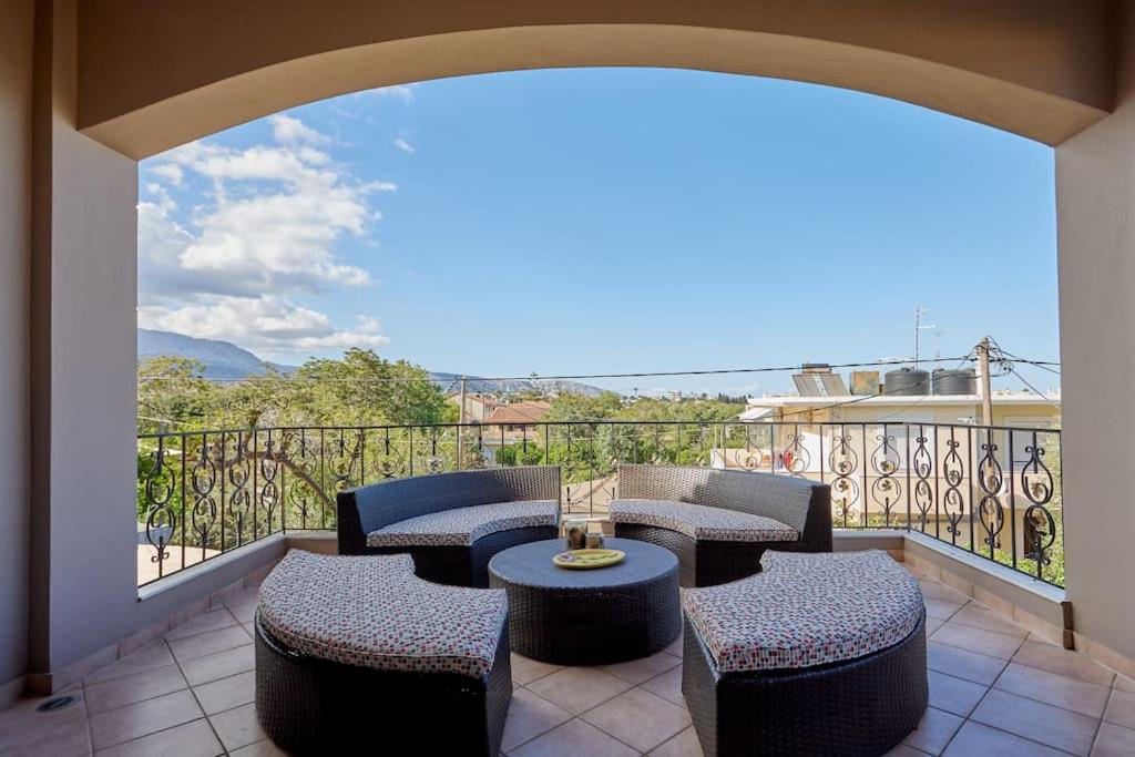 Luxury 3 Bedroom Apartment with Garden