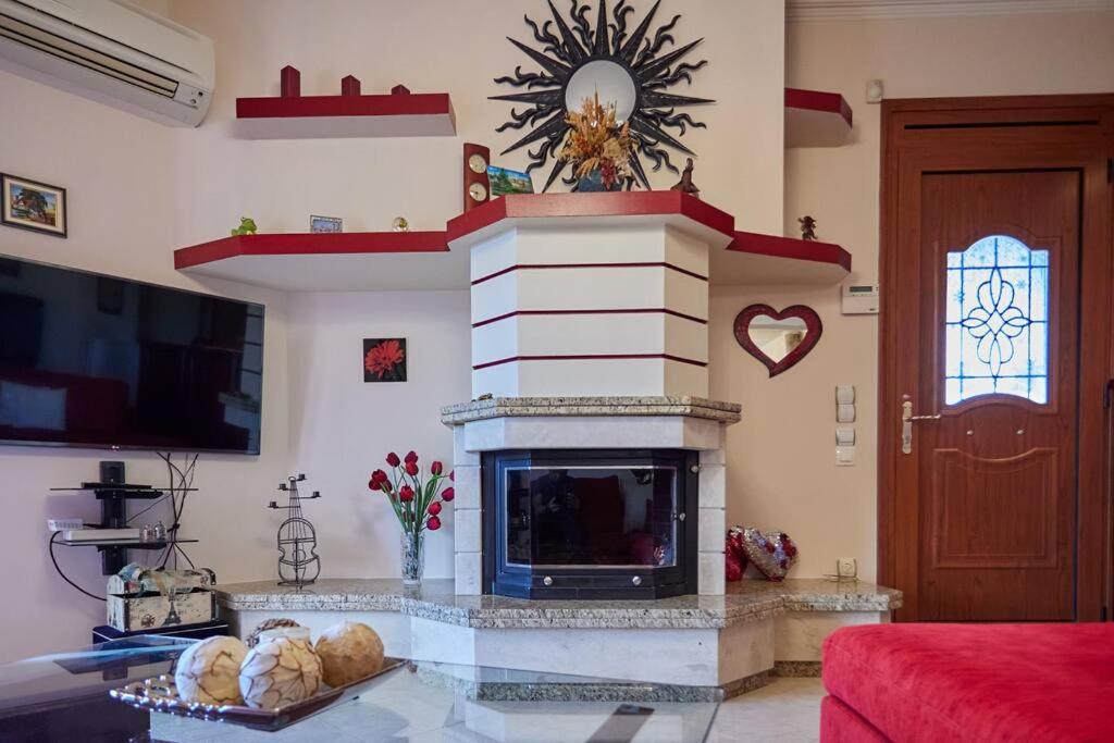 Luxury 3 Bedroom Apartment with Garden