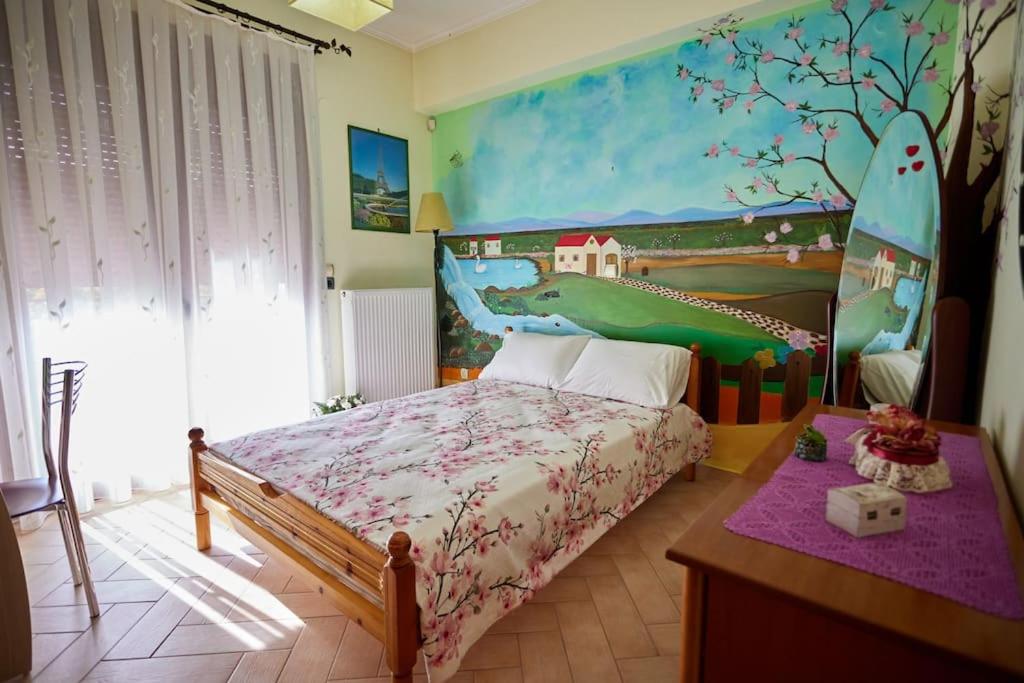 Luxury 3 Bedroom Apartment with Garden