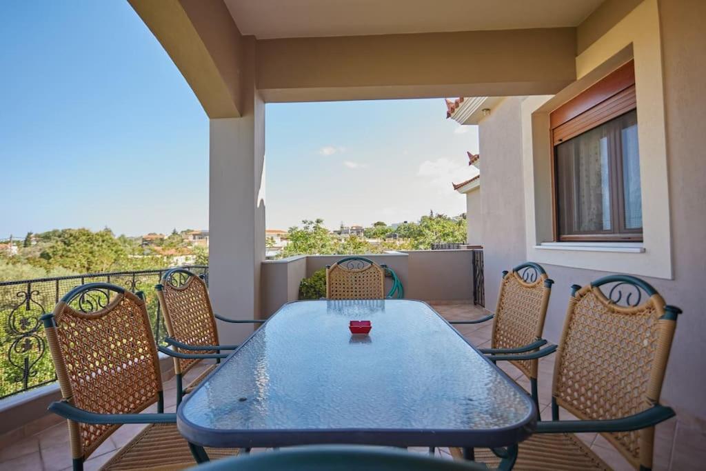 Luxury 3 Bedroom Apartment with Garden