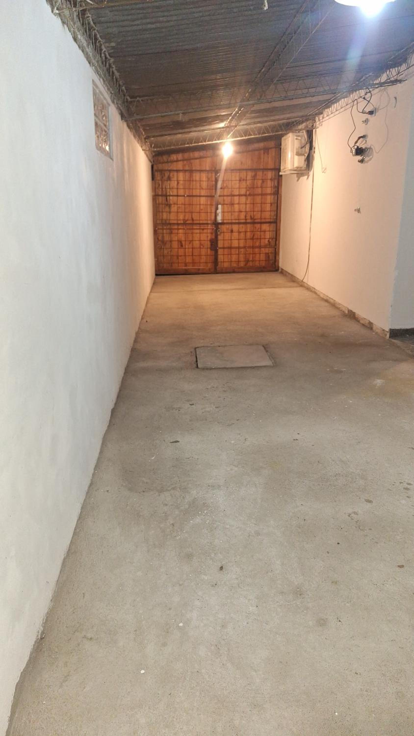 La casa, alquiler temporario - casa completa con cochera y patio- parrilla