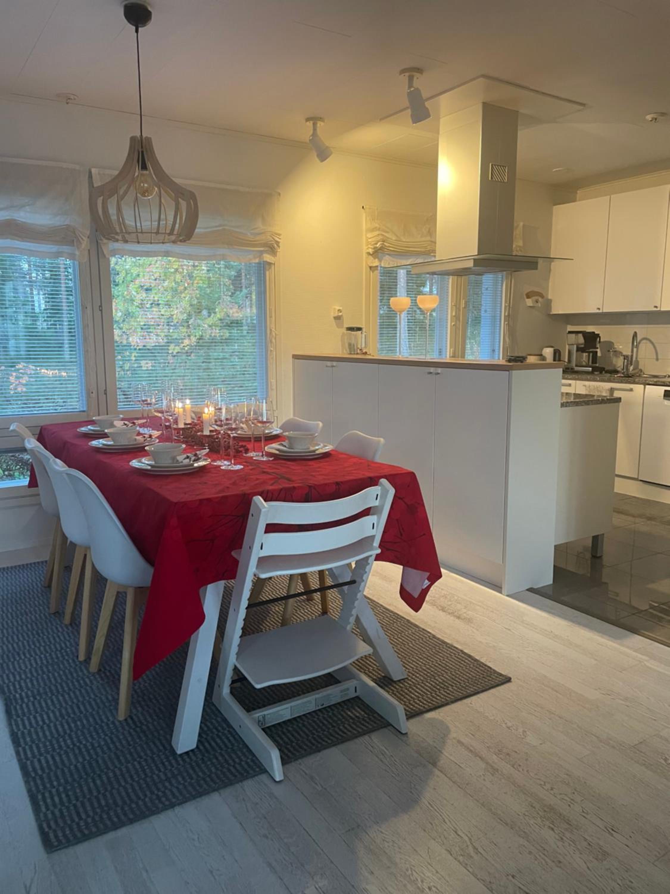 Villa White Christmas