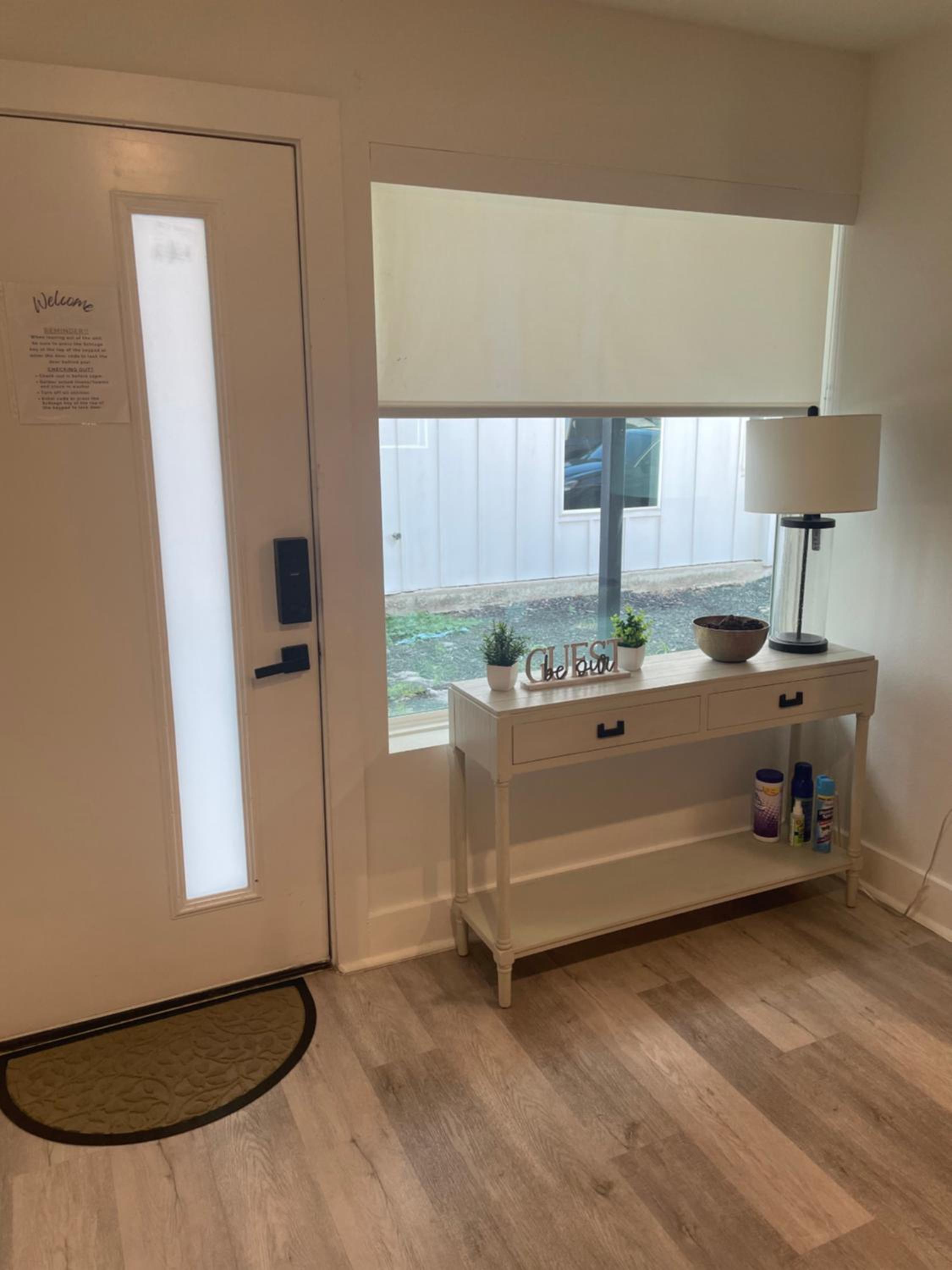 C&C Lofty East Dallas Apartment view 5