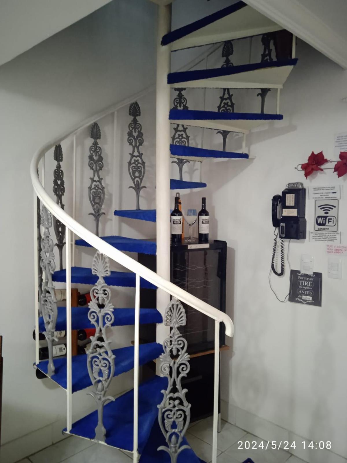 MINHA CASA,SUA CASA