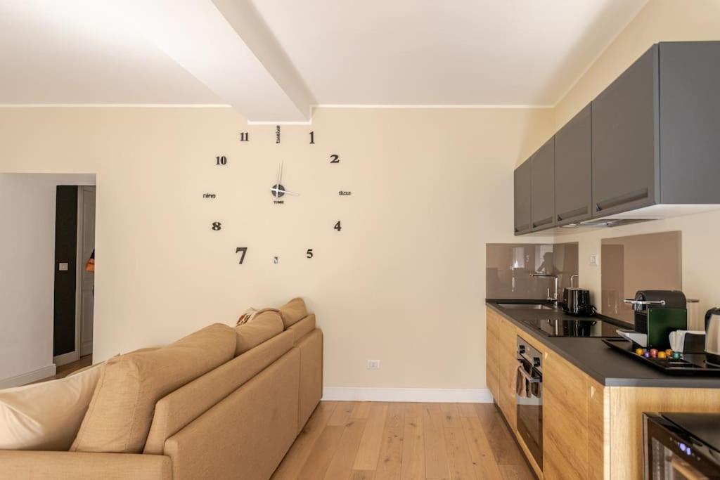 Elegant Brand New Apartment in Duomo