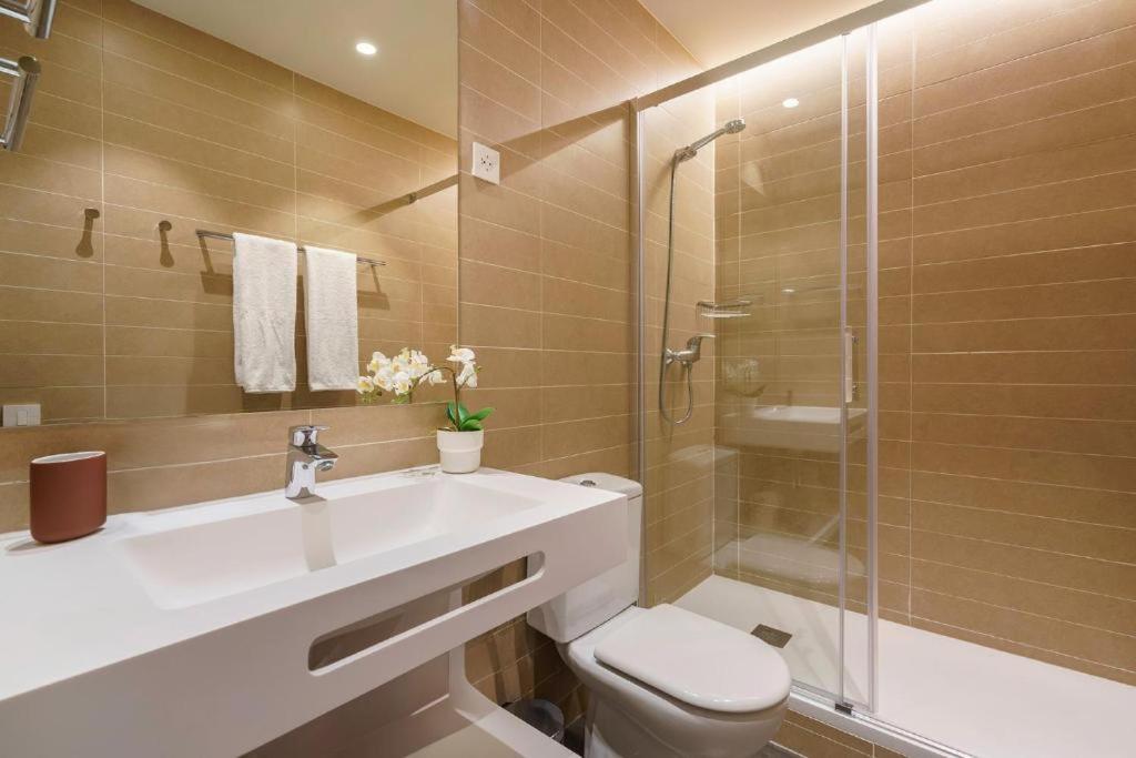 Fisa Rentals Ramblas Apartments
