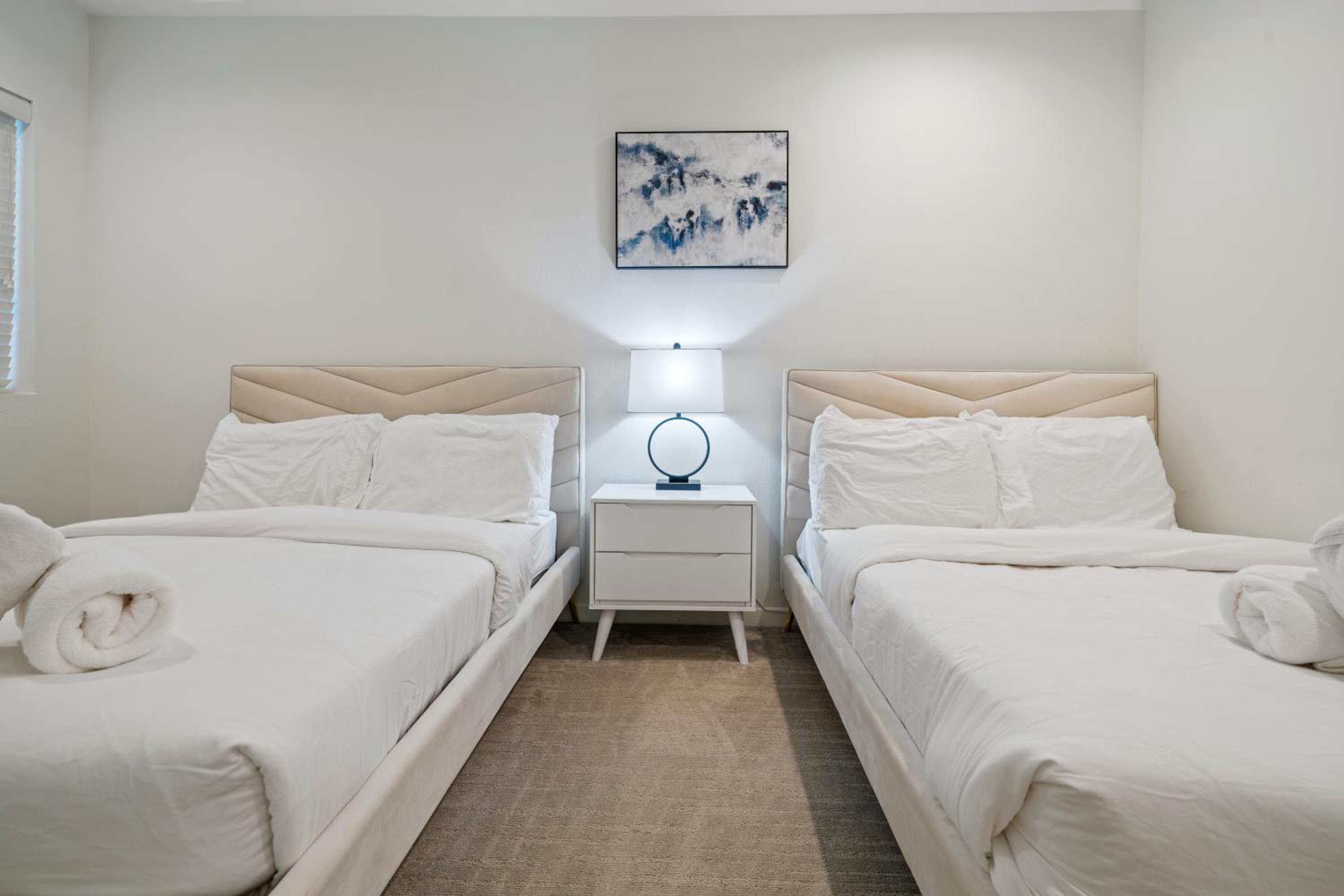 Los Angeles Vacations - Venice Marina Water Front Luxury Penthouse - Property Image 4