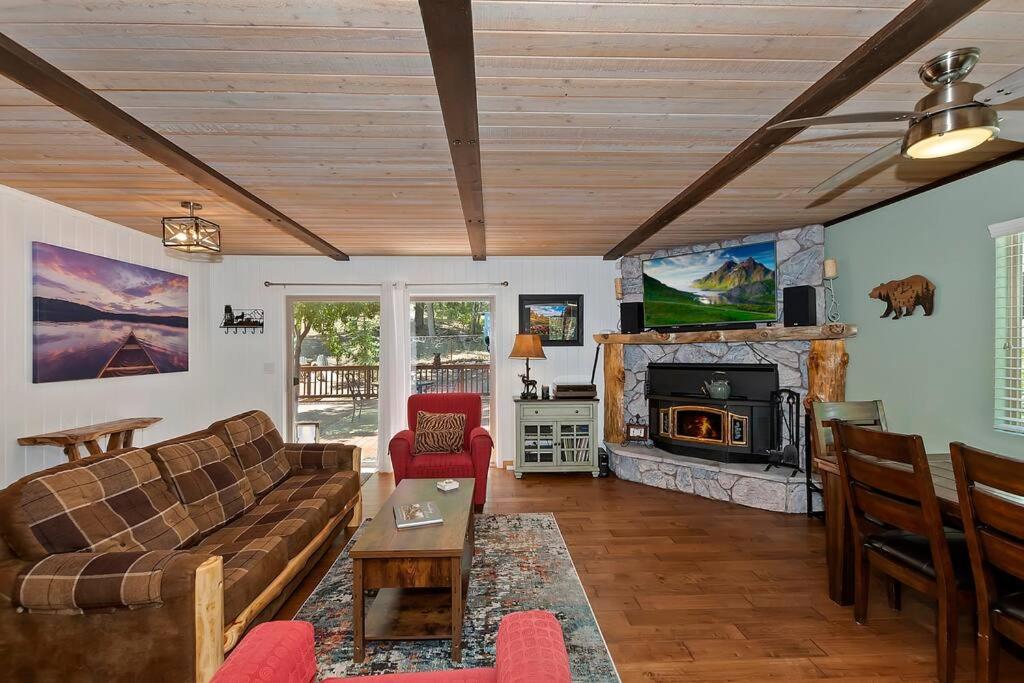 Modern 3BR Retreat Perfect for Family Getaway