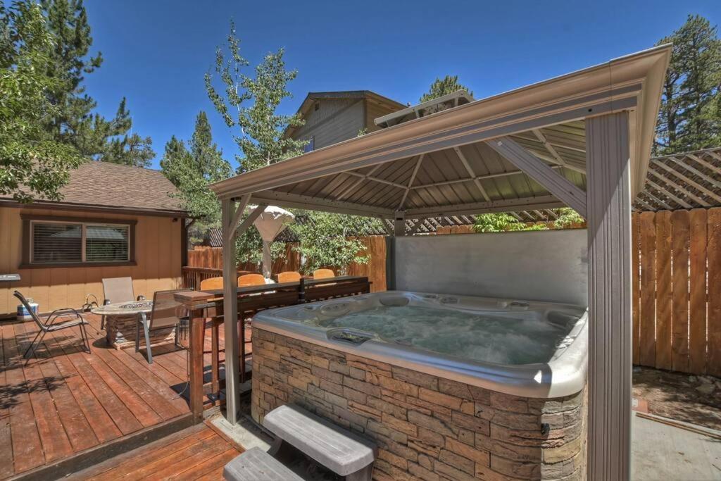 Modern 3BR Retreat Perfect for Family Getaway