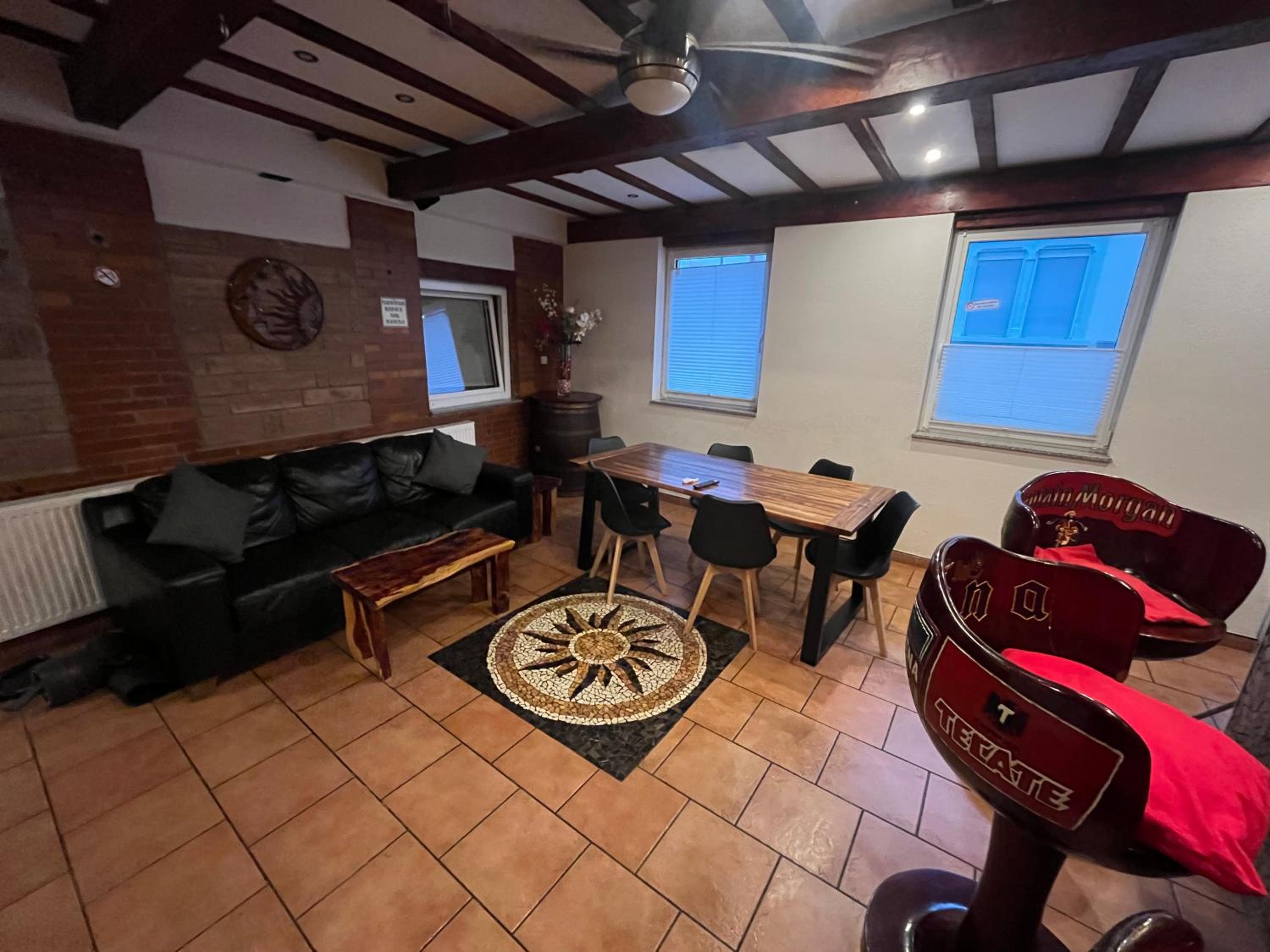 lounge