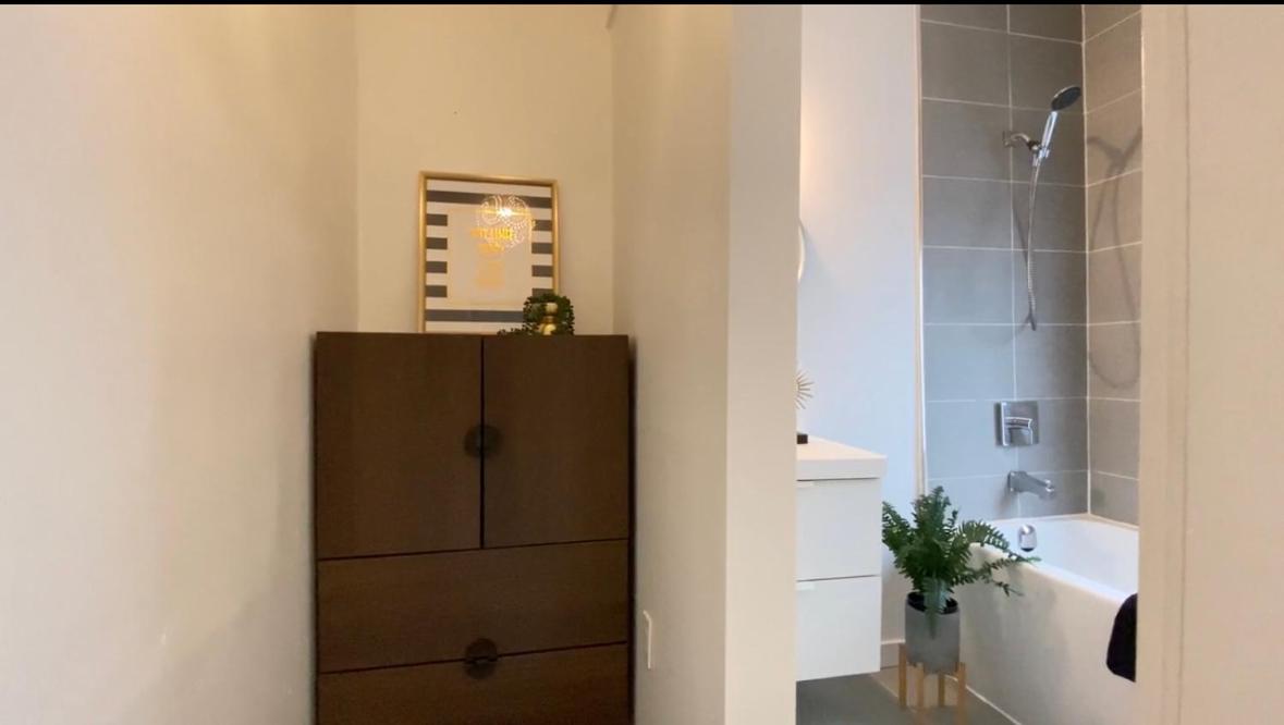 Cozy Place on Main Floor