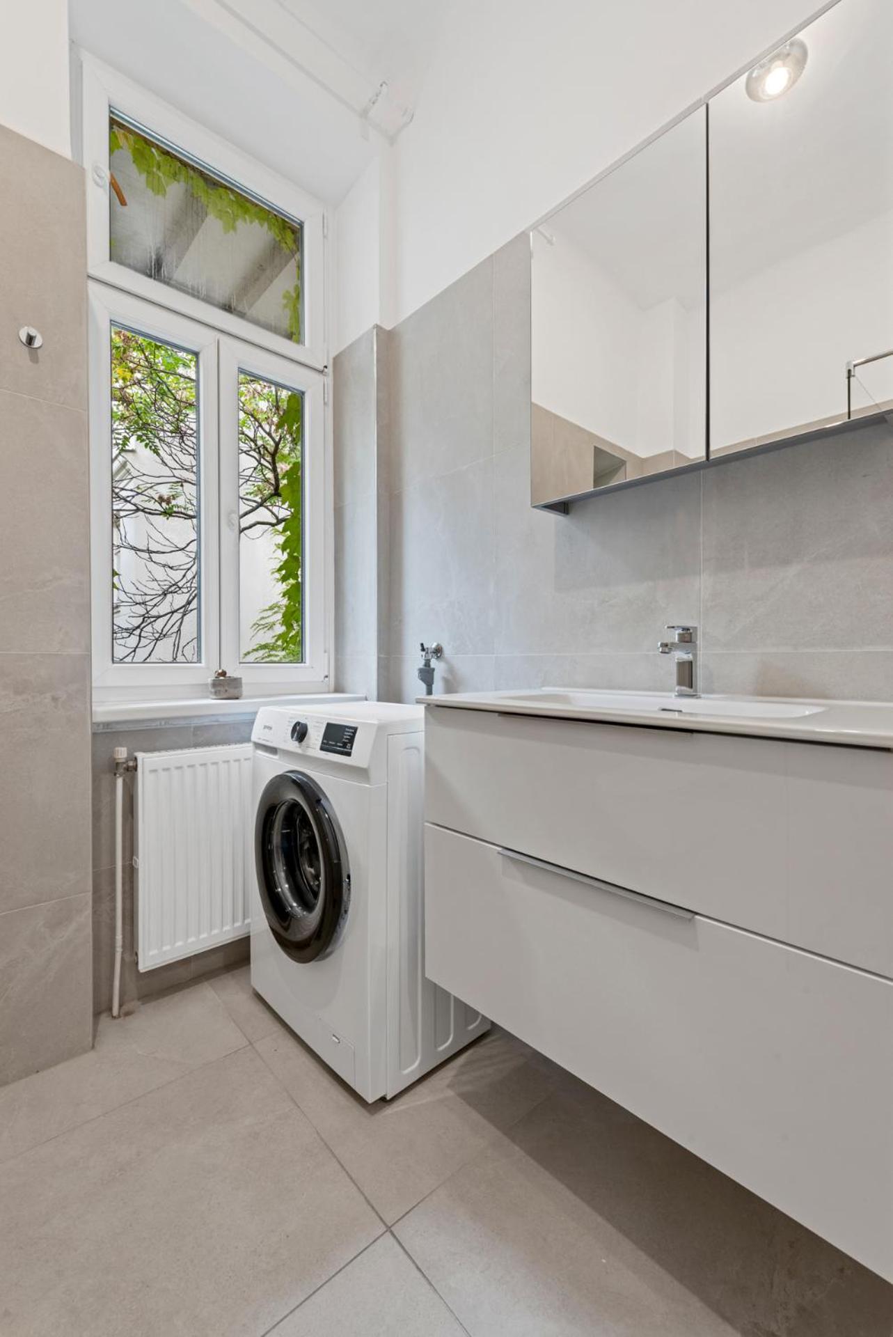 Josefstadt City Apartment is Calling