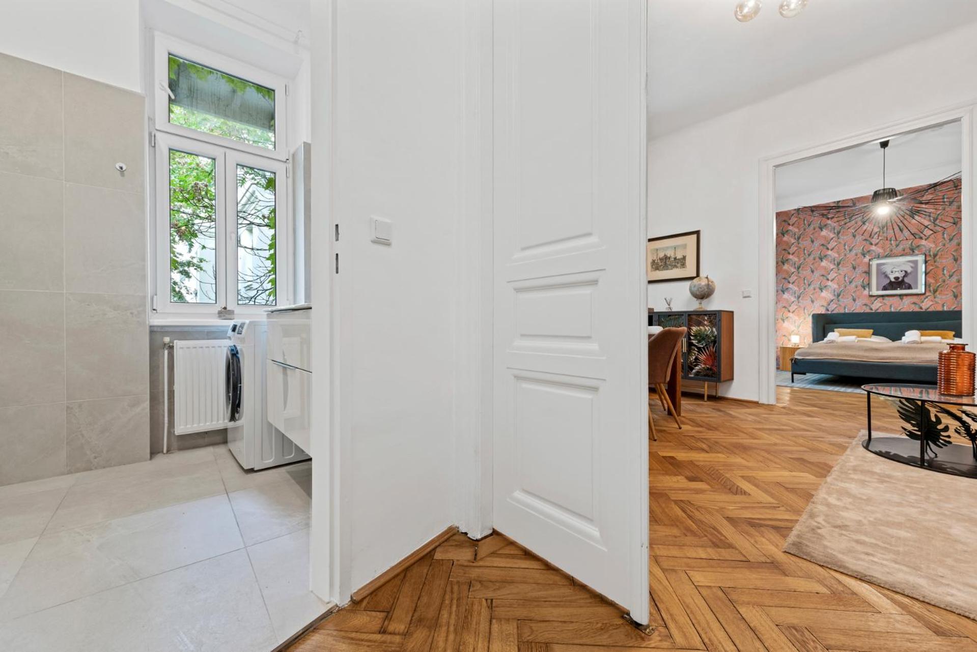 Josefstadt City Apartment is Calling