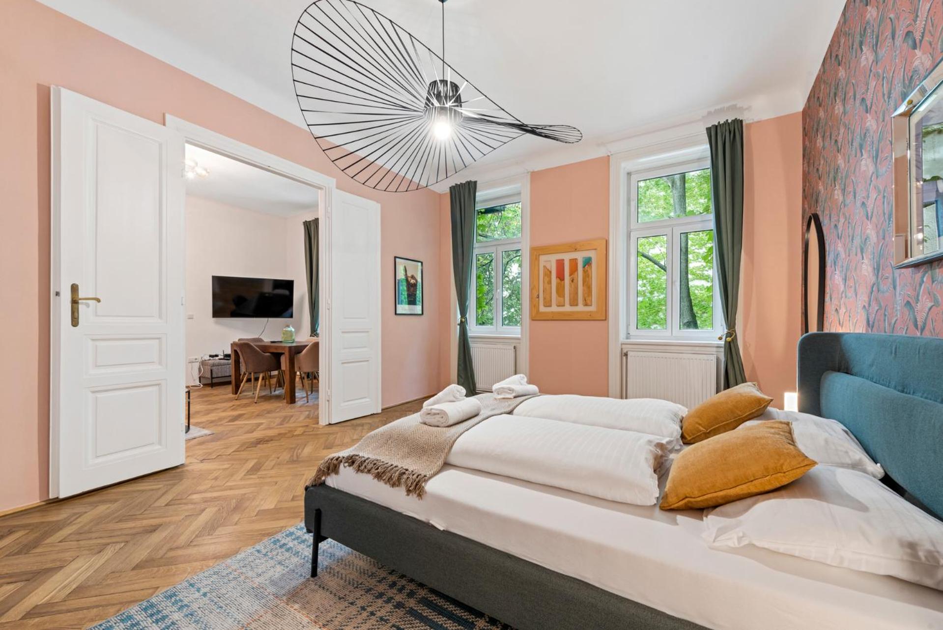 Josefstadt City Apartment is Calling