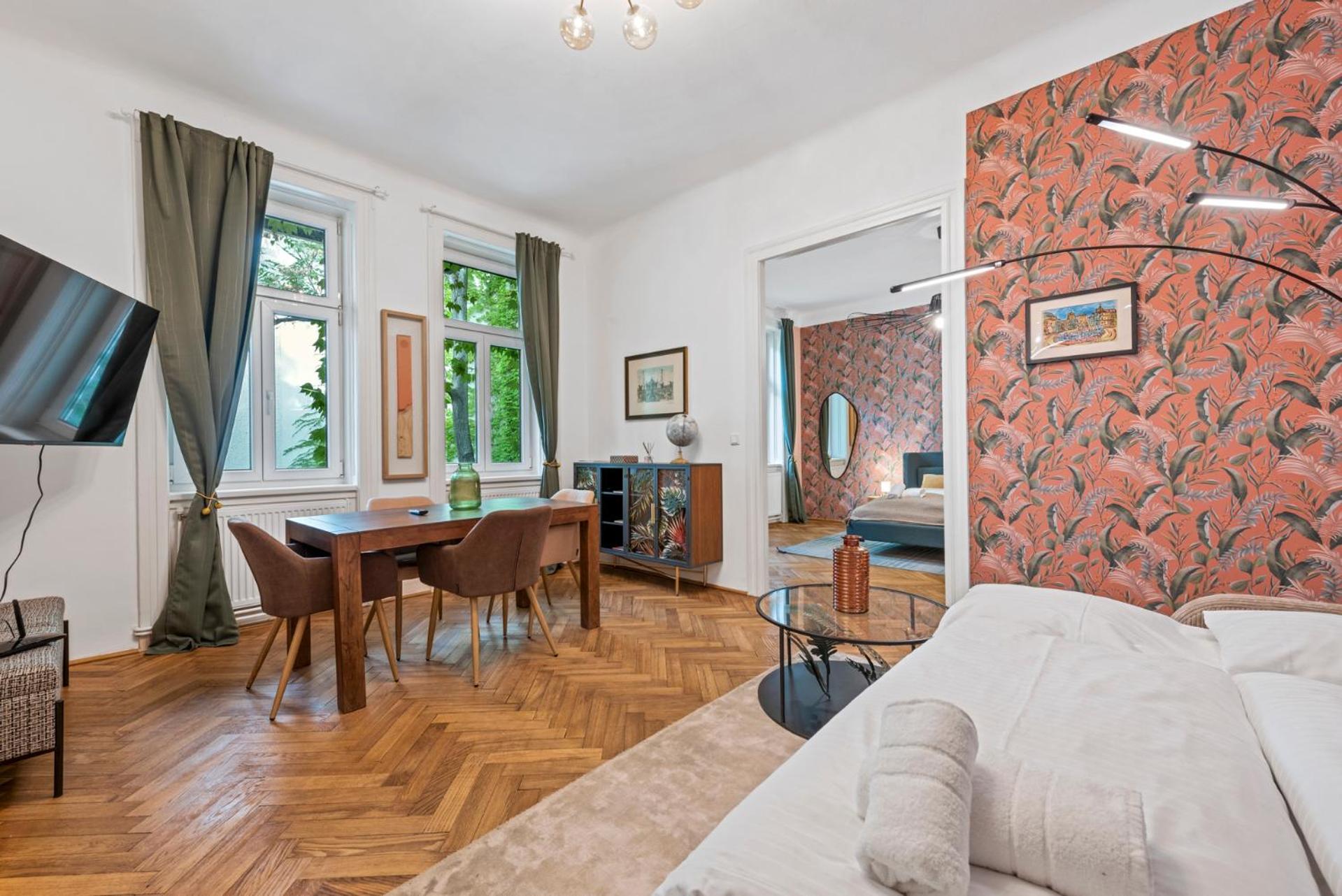 Josefstadt City Apartment is Calling