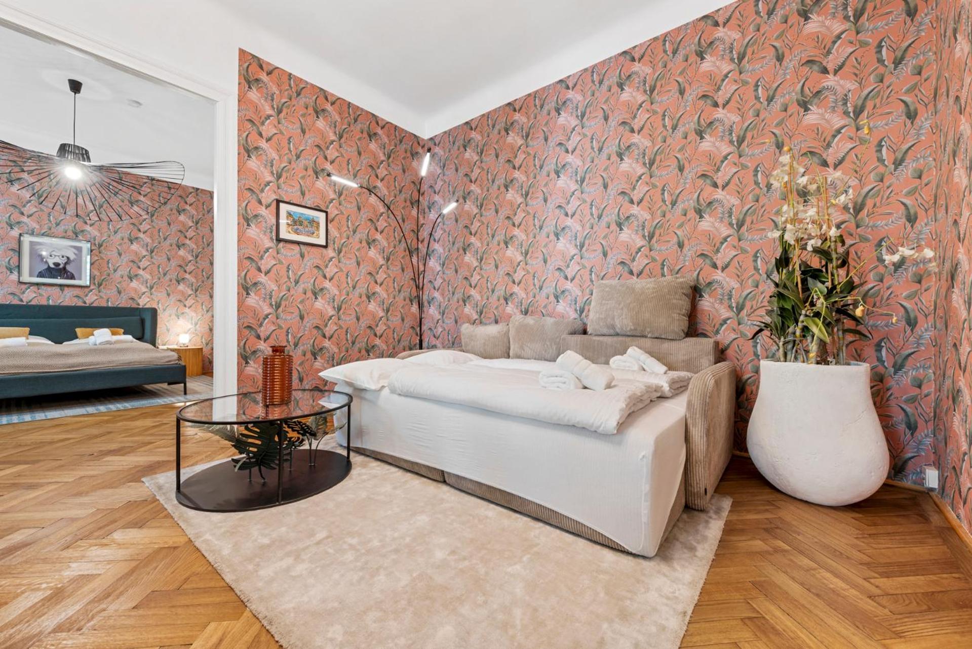 Josefstadt City Apartment is Calling