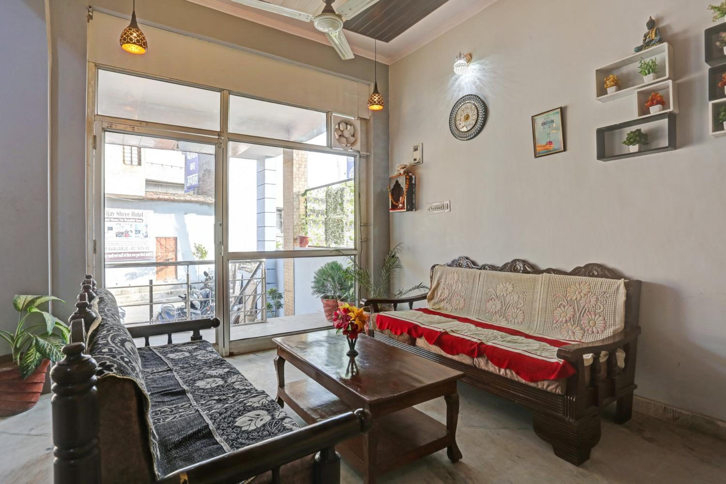 Hotel O Vijay Shree