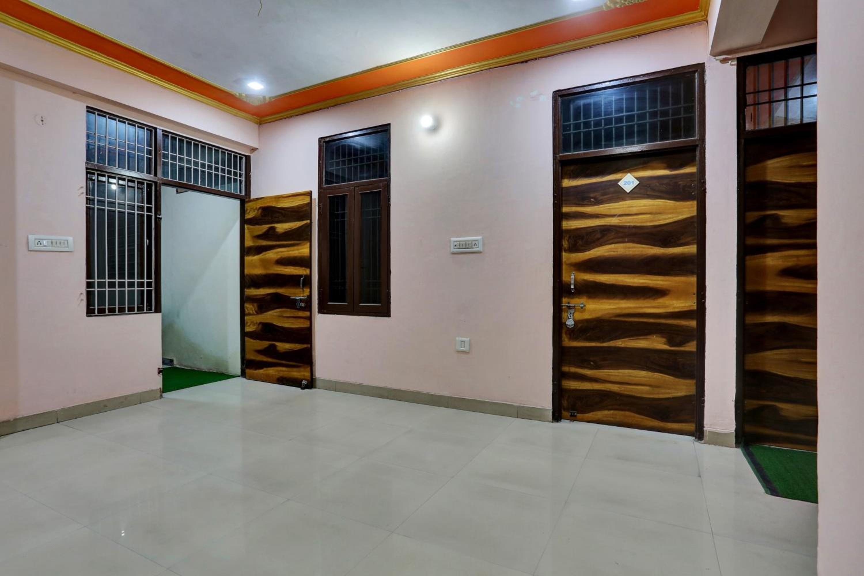 Hotel O Vijay Shree