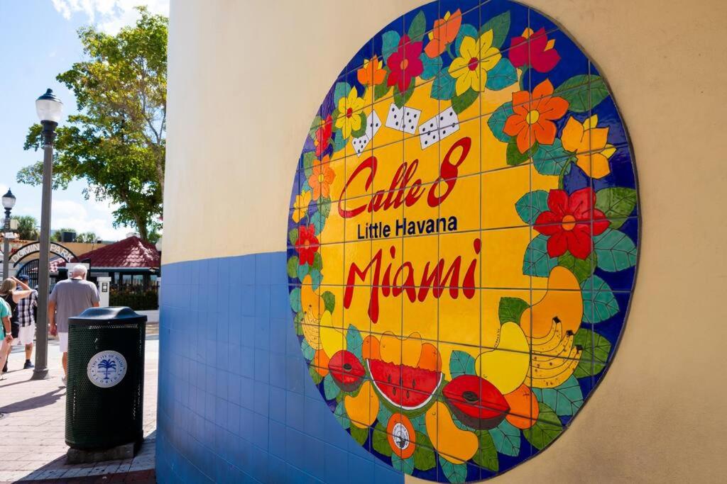 Cozy Central Stay Airport, KingBed, Fenced Parking - Little Havana Near Airport, Wynwood, Calle 8 Brickell, Coral Gables and more