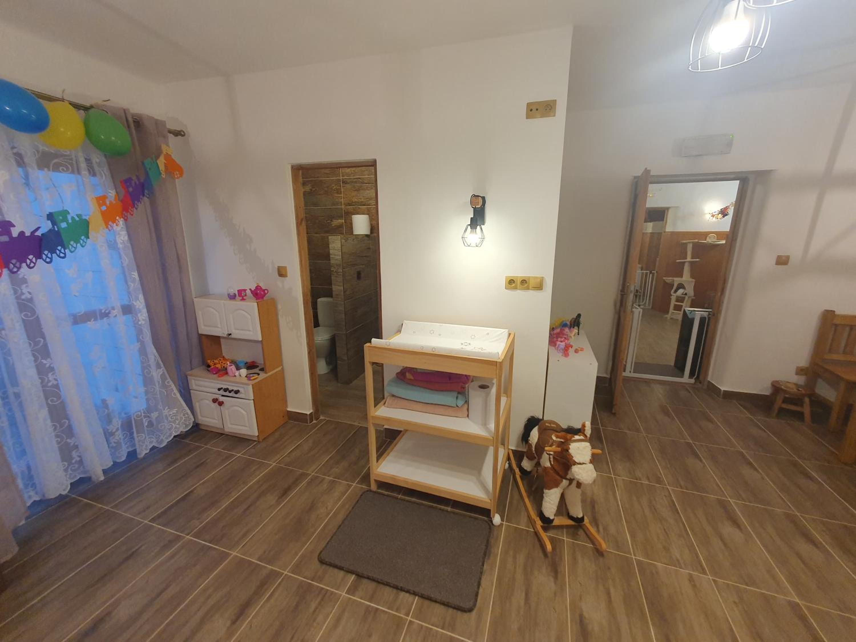 Vířivka a sauna na pokoji,nebo na vlastní terase - Farma u Příbrami