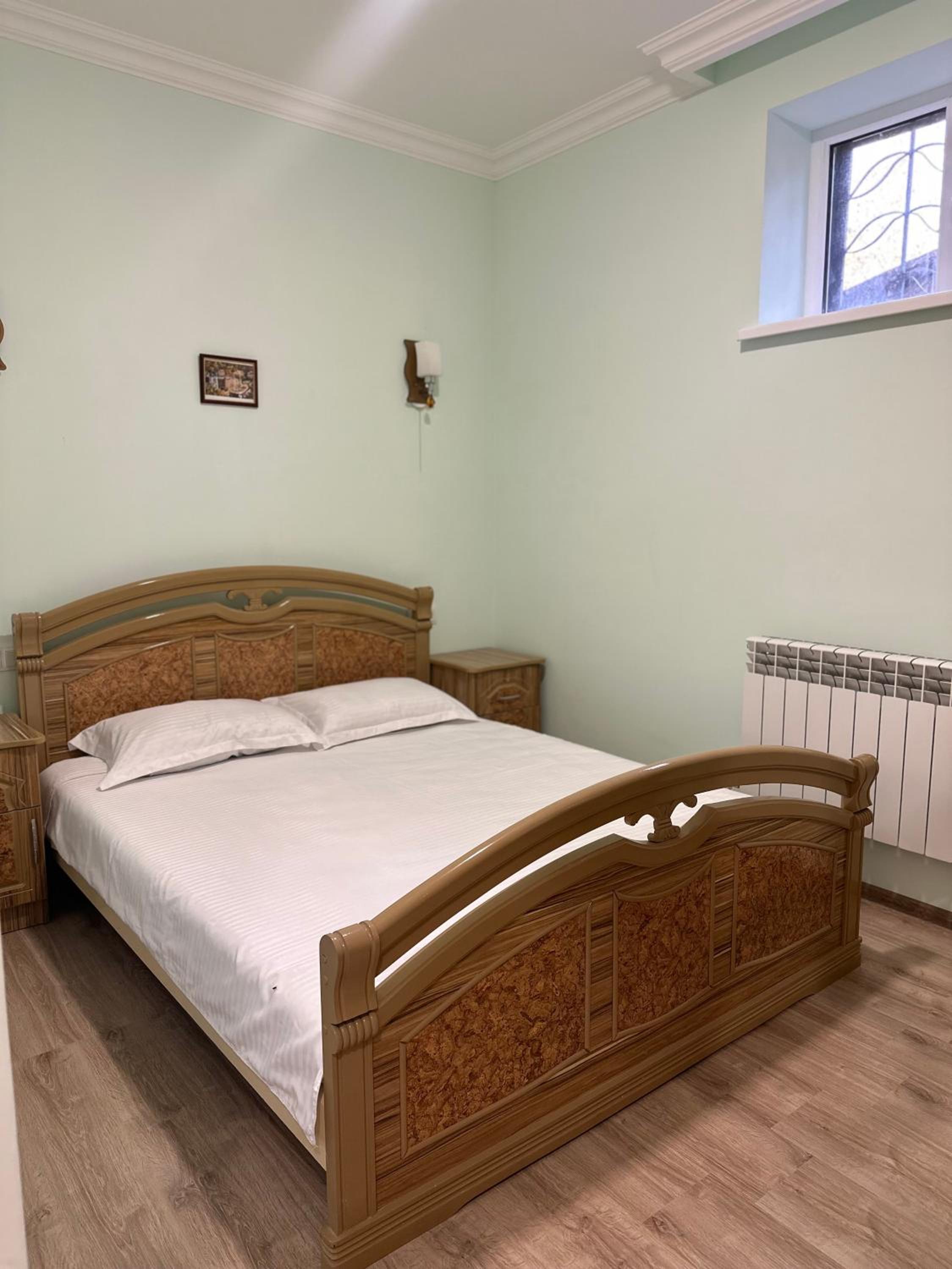 Art`s Family Guest House