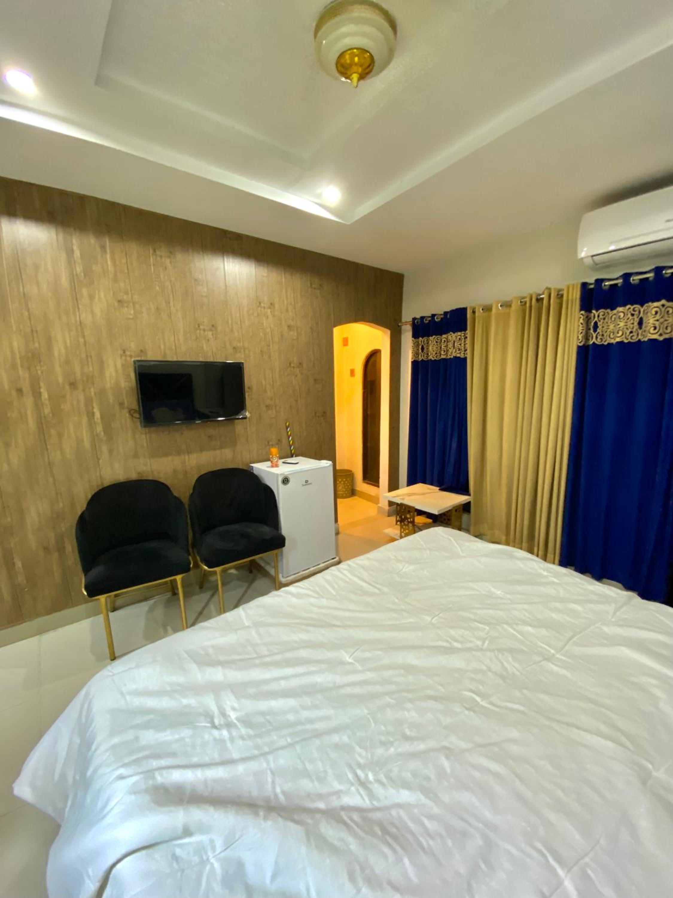Bahria Guest House