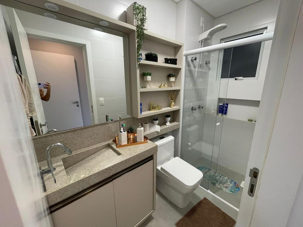 Cód 76 - Apartamento especular á 180 m do mar