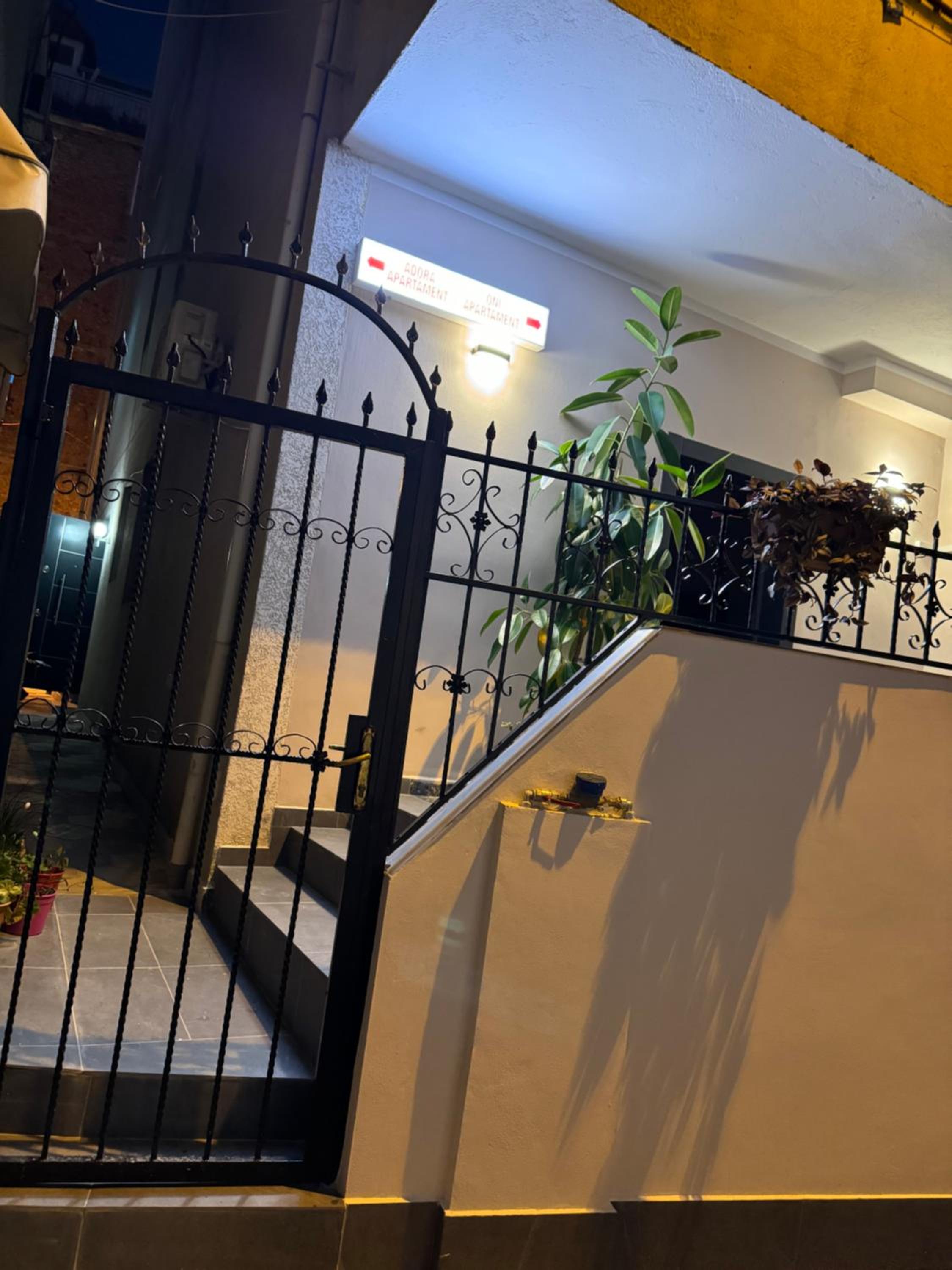 Oni Apartment