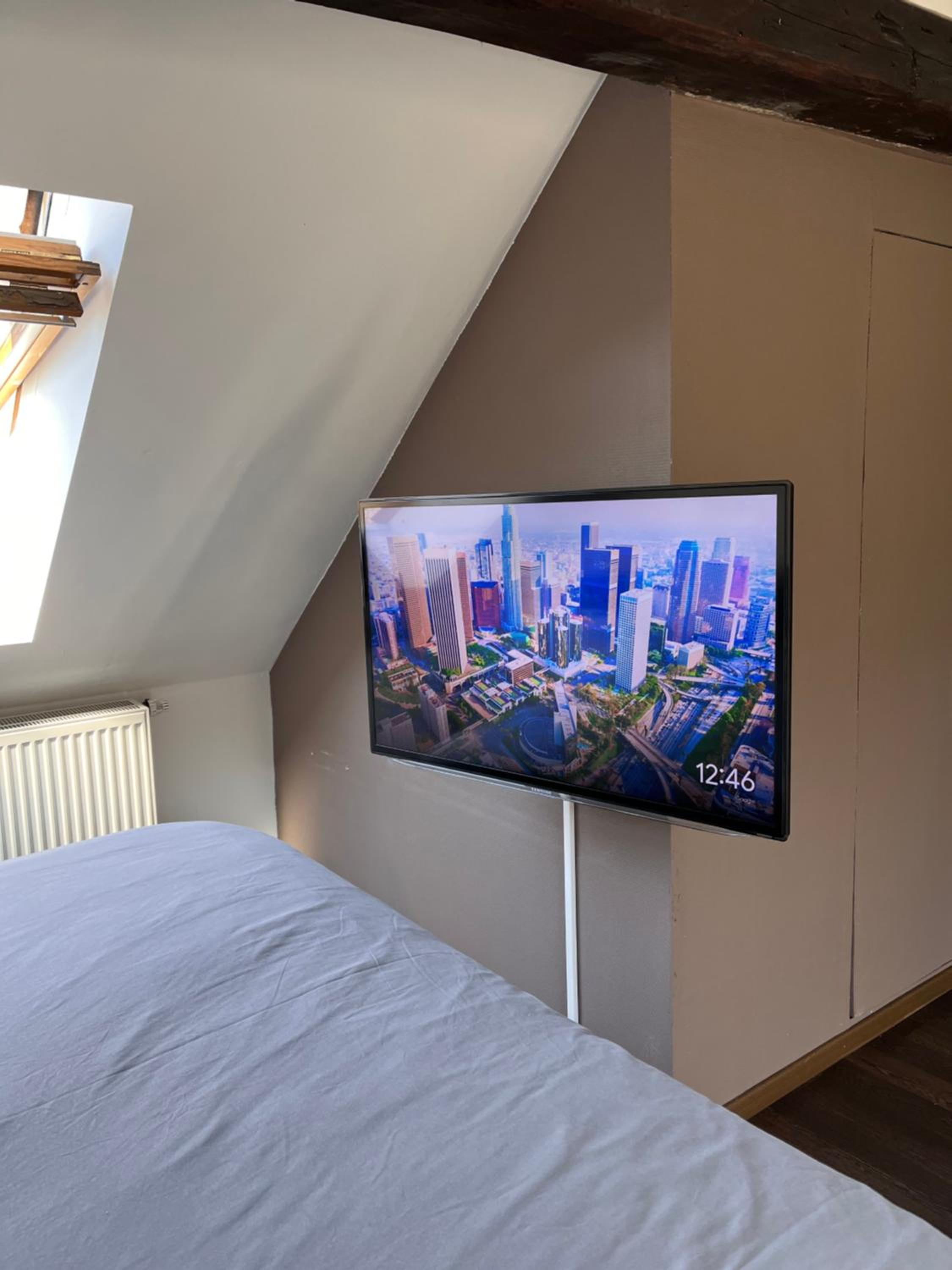 Lovely loft for romantic getaway or family trip