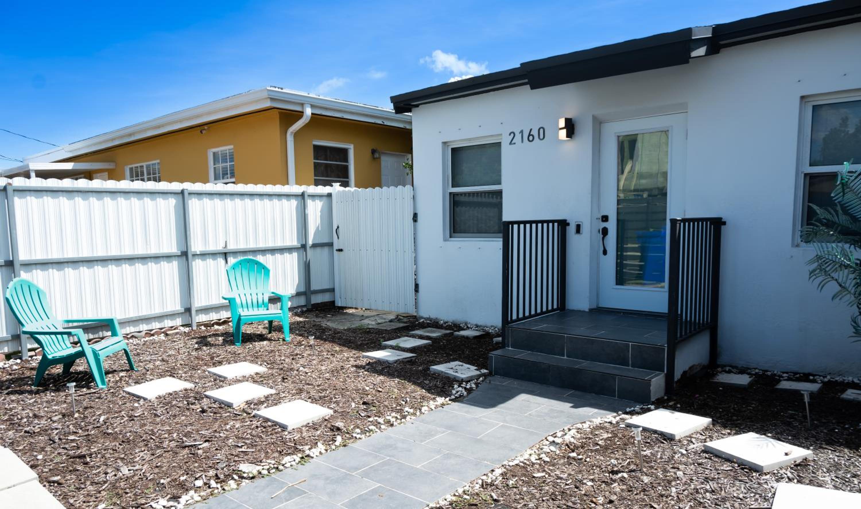 Central Getaway in Little Havana Near Airport, Wynwood, Calle 8 Brickell, Coral Gables and more , Fenced parking