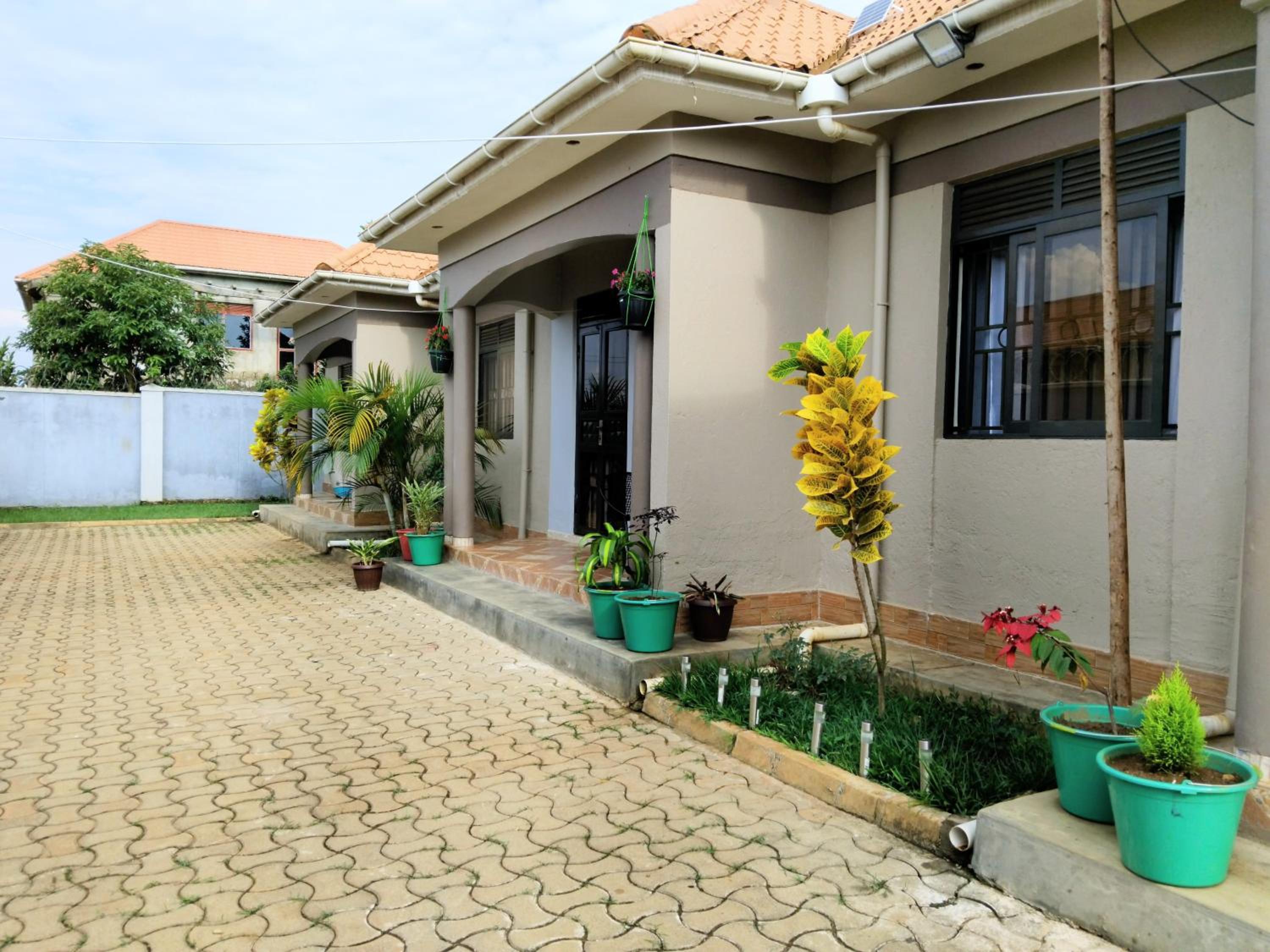Rose Pearl Apartment