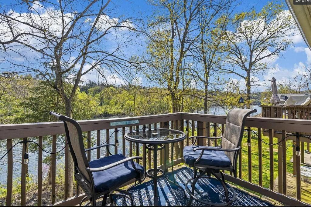 Condo in Branson -waterfront, peaceful