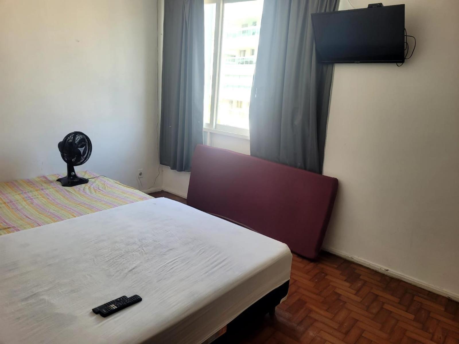 Apartamento na praia forte de 1 quarto, sala, cozinha e 1 banheiro