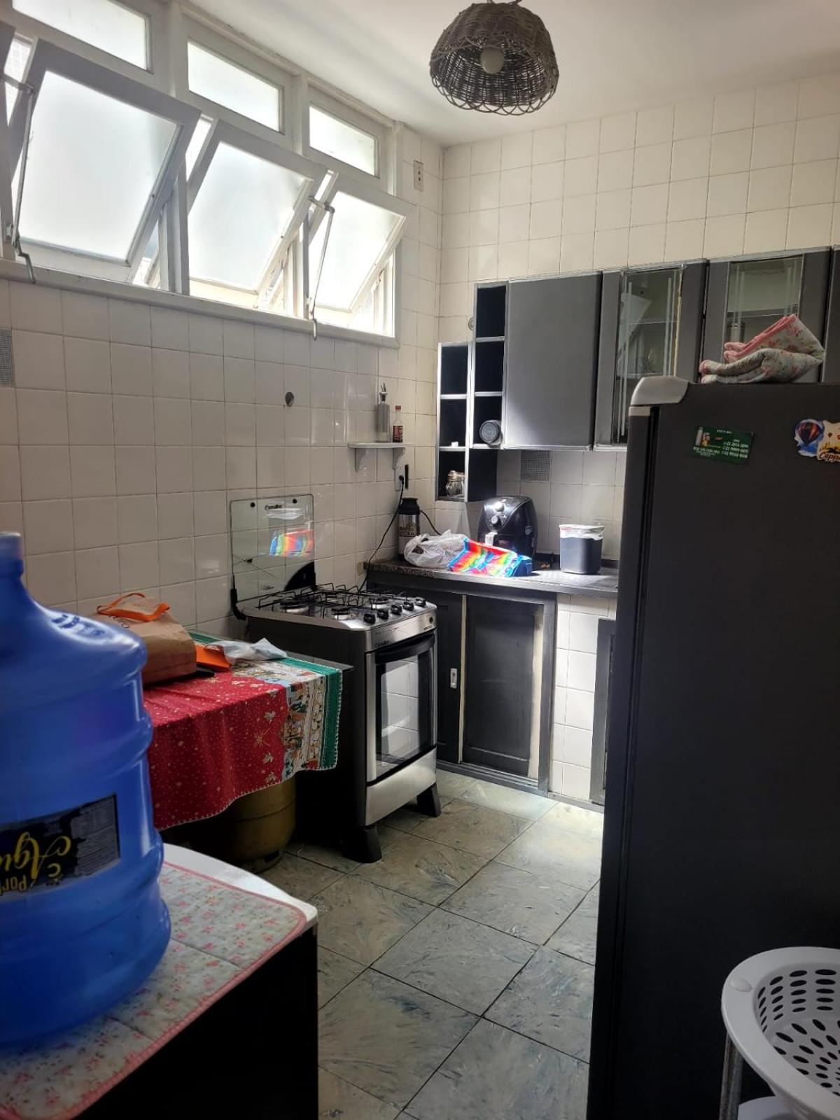 Apartamento na praia forte de 1 quarto, sala, cozinha e 1 banheiro