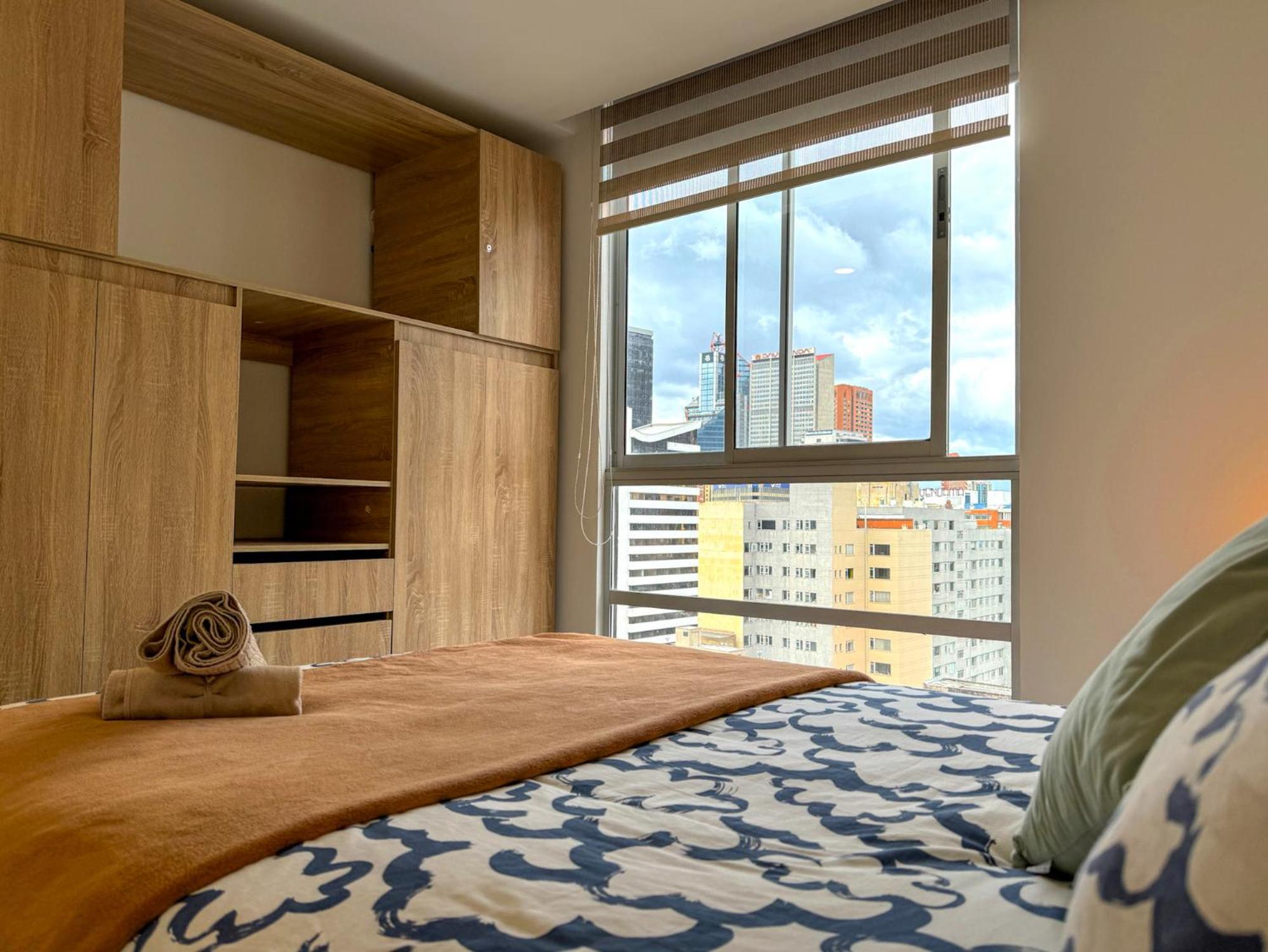 ApartaSuite con la mejor vista en Centro Internacional Bogotá
