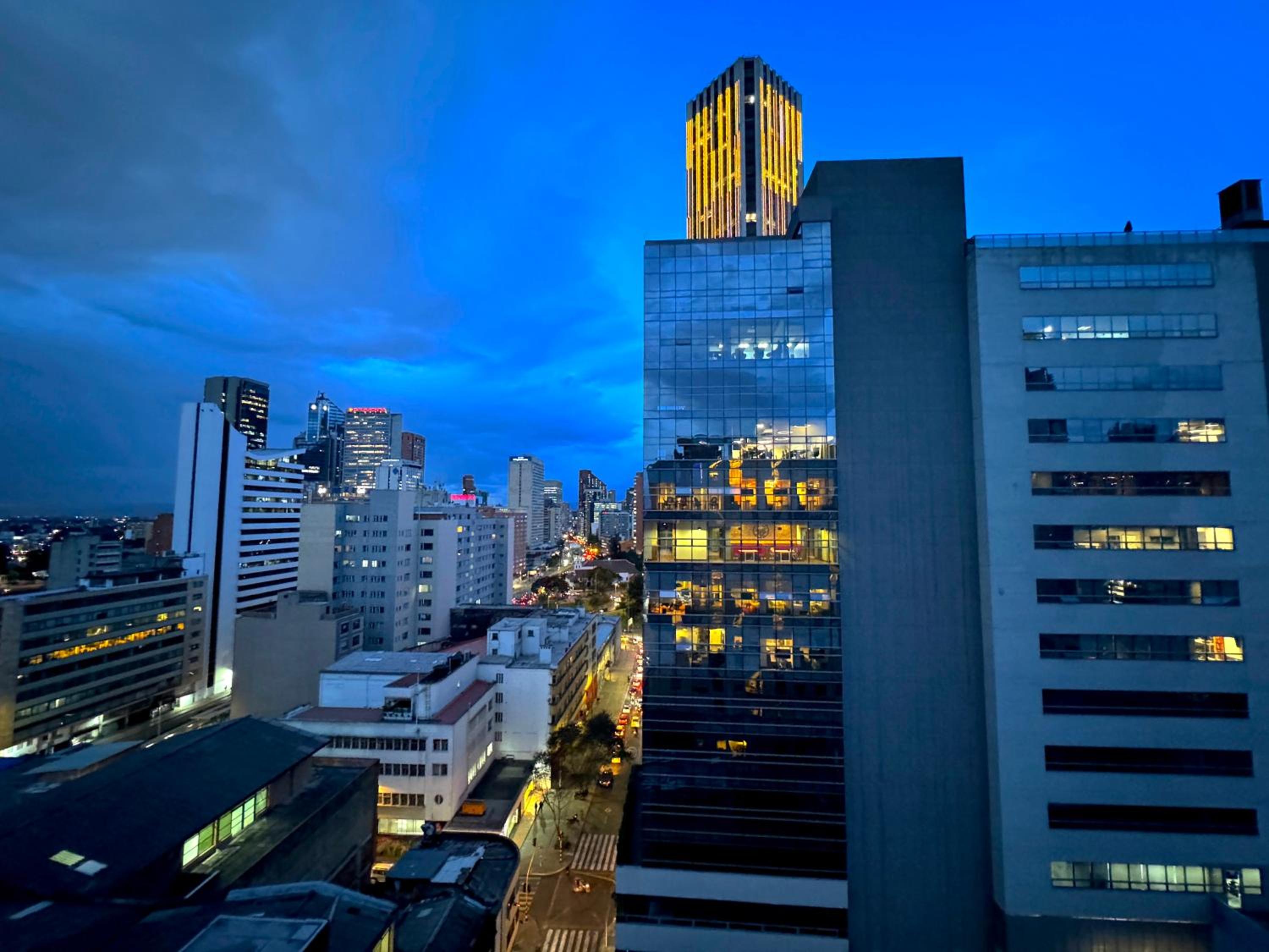 ApartaSuite con la mejor vista en Centro Internacional Bogotá