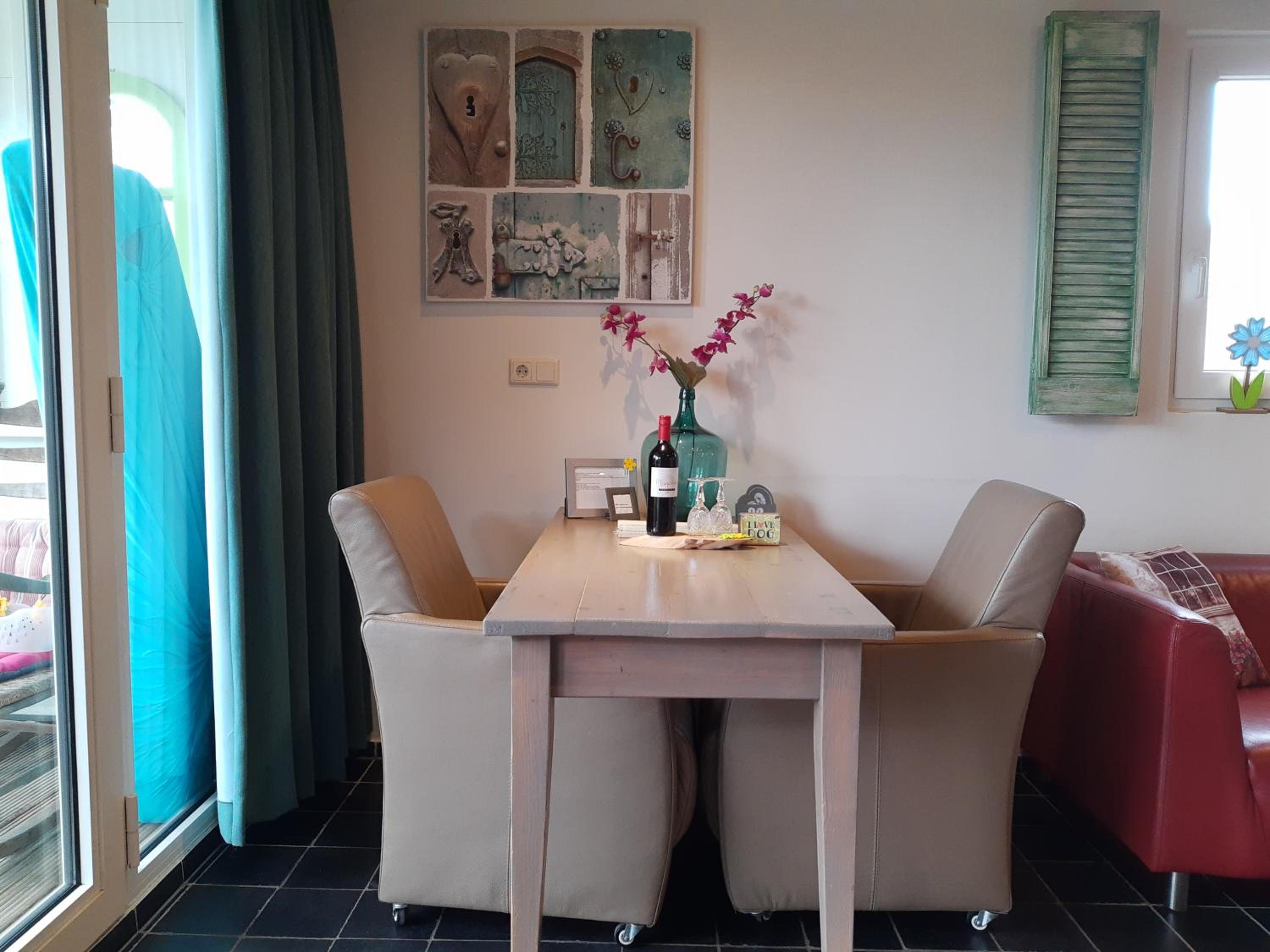 DE ZEEBRIES Bed by the Sea view 2