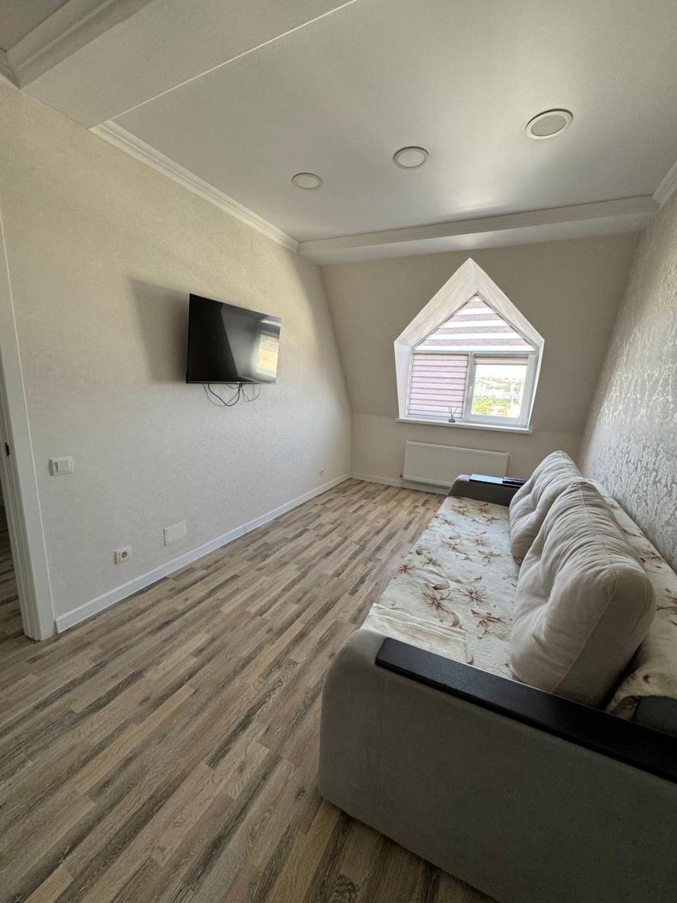 Apartment in the center near Park view 5