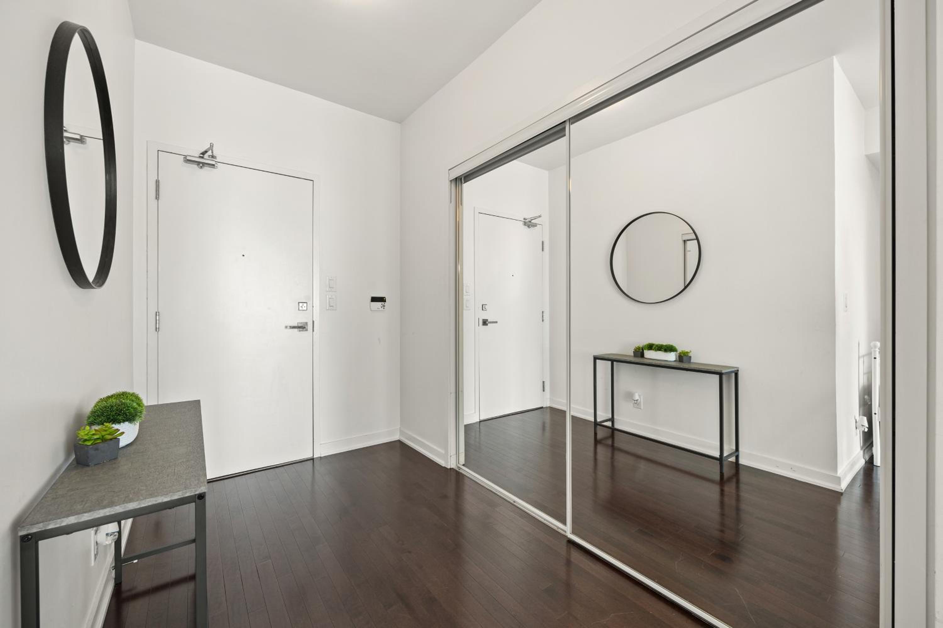 Comfy Downtown Toronto Suites