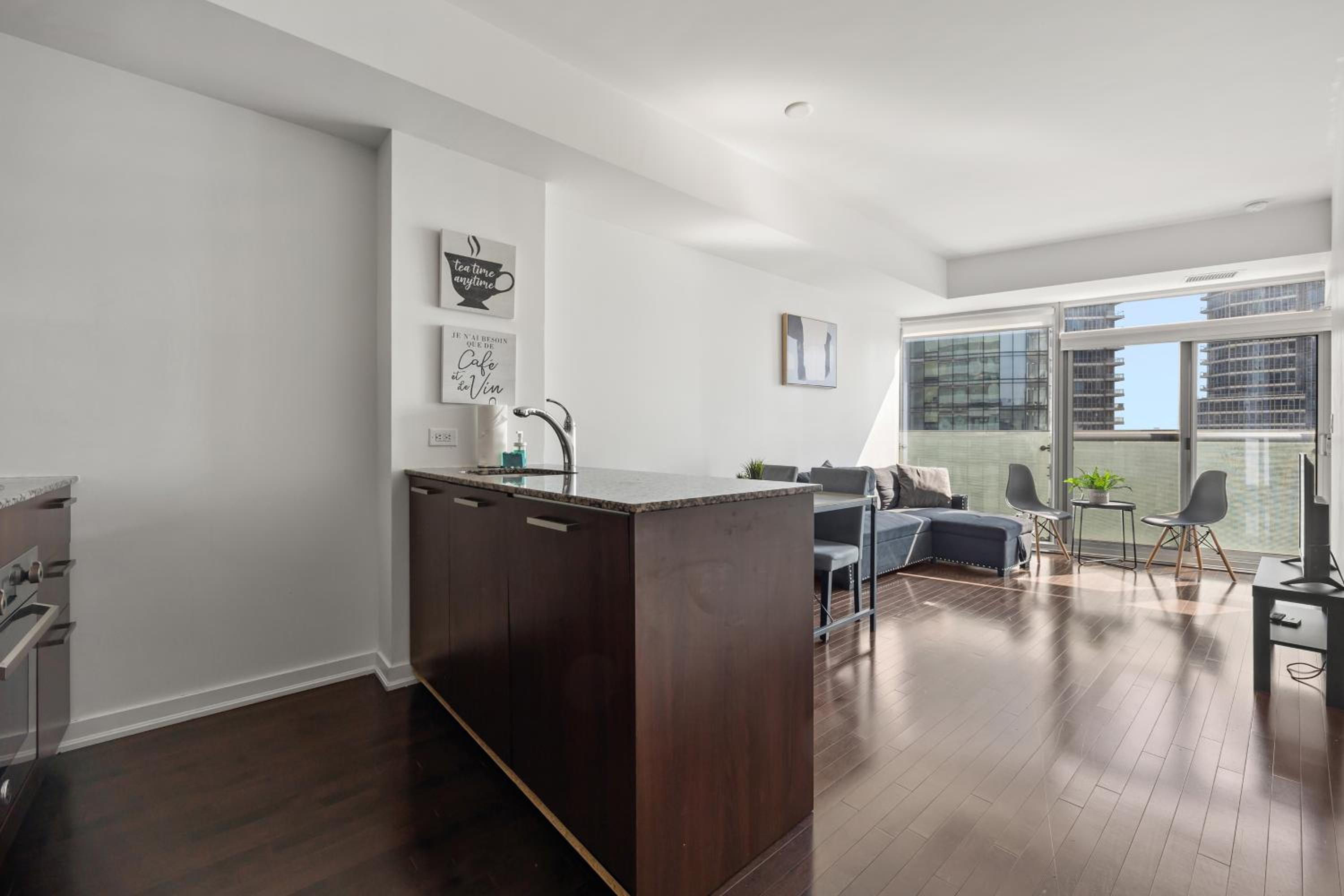 Comfy Downtown Toronto Suites