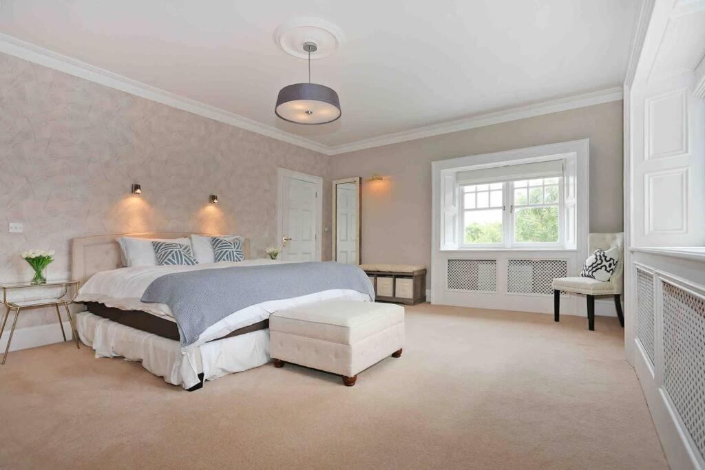 Sallymount House