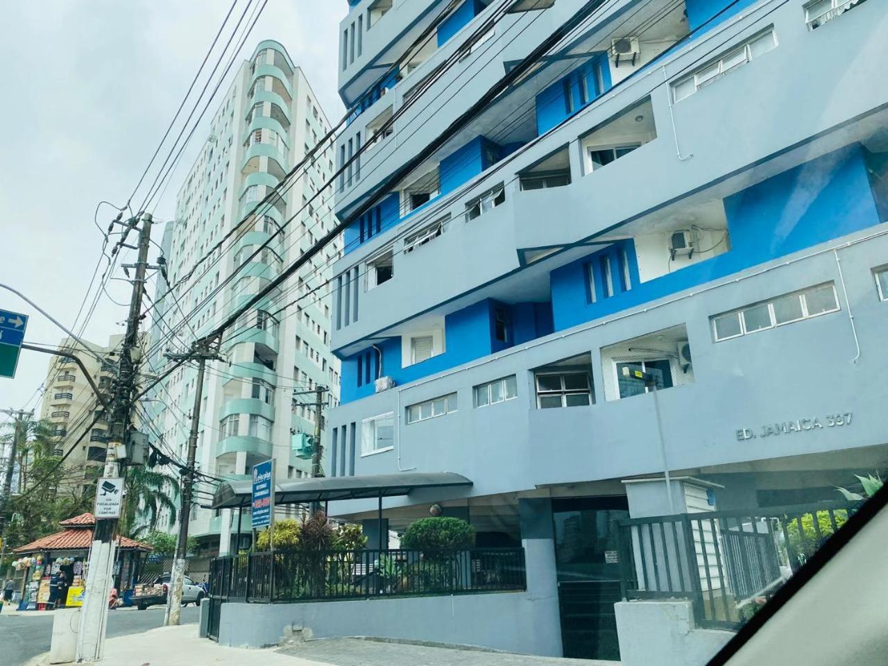 Apartamento em frente ao mar