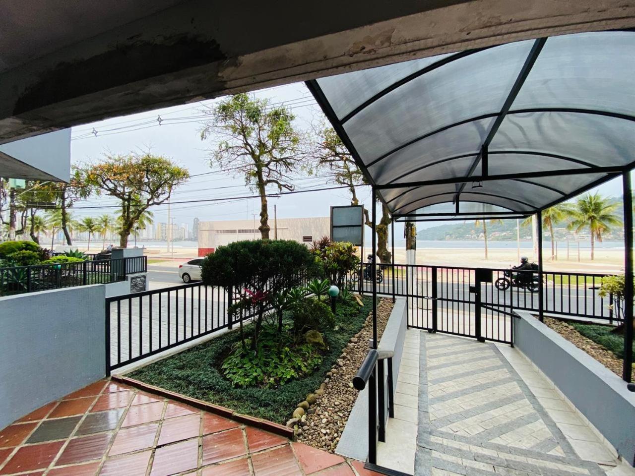 Apartamento em frente ao mar
